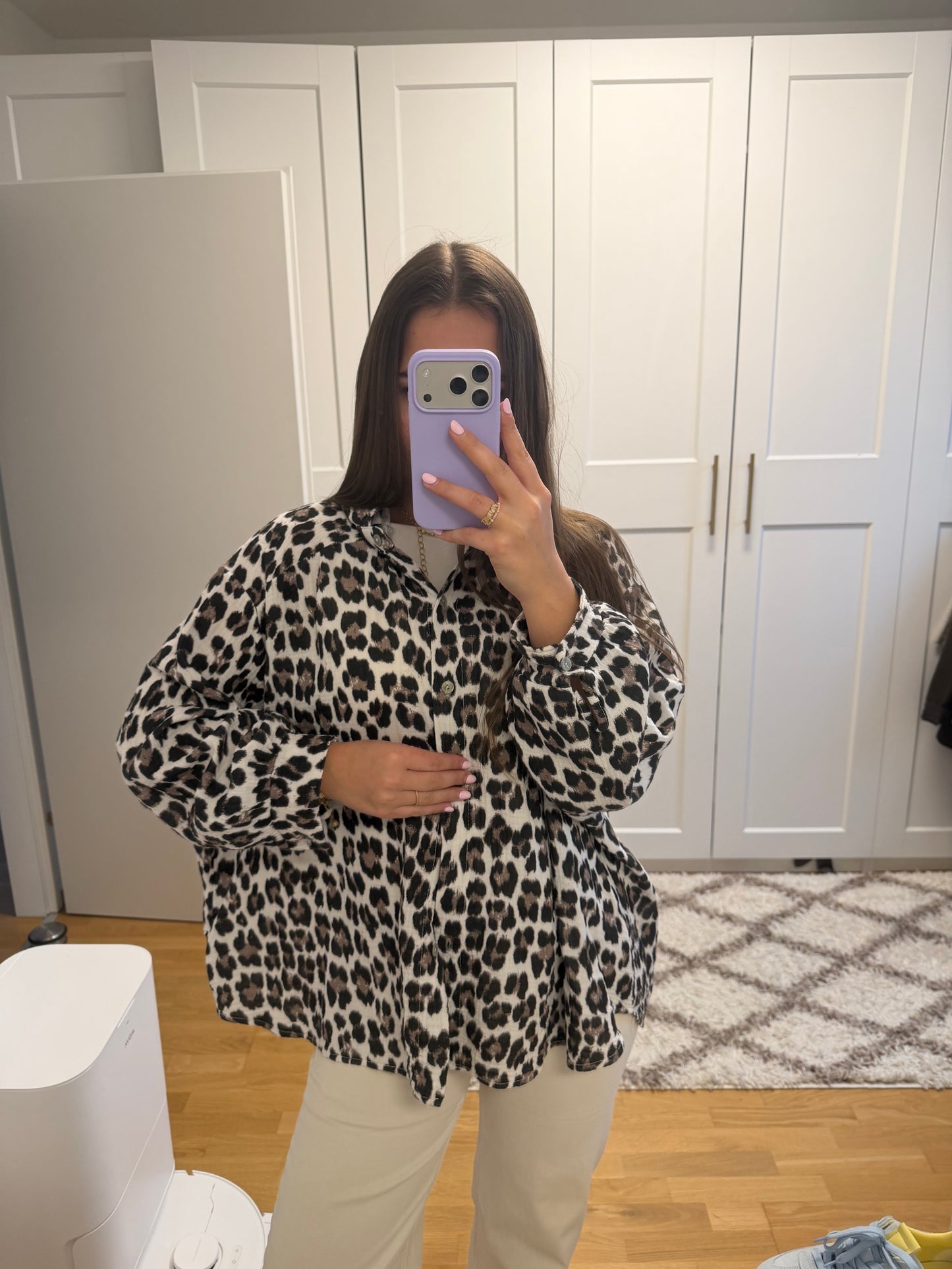 Musselinbluse Leomuster