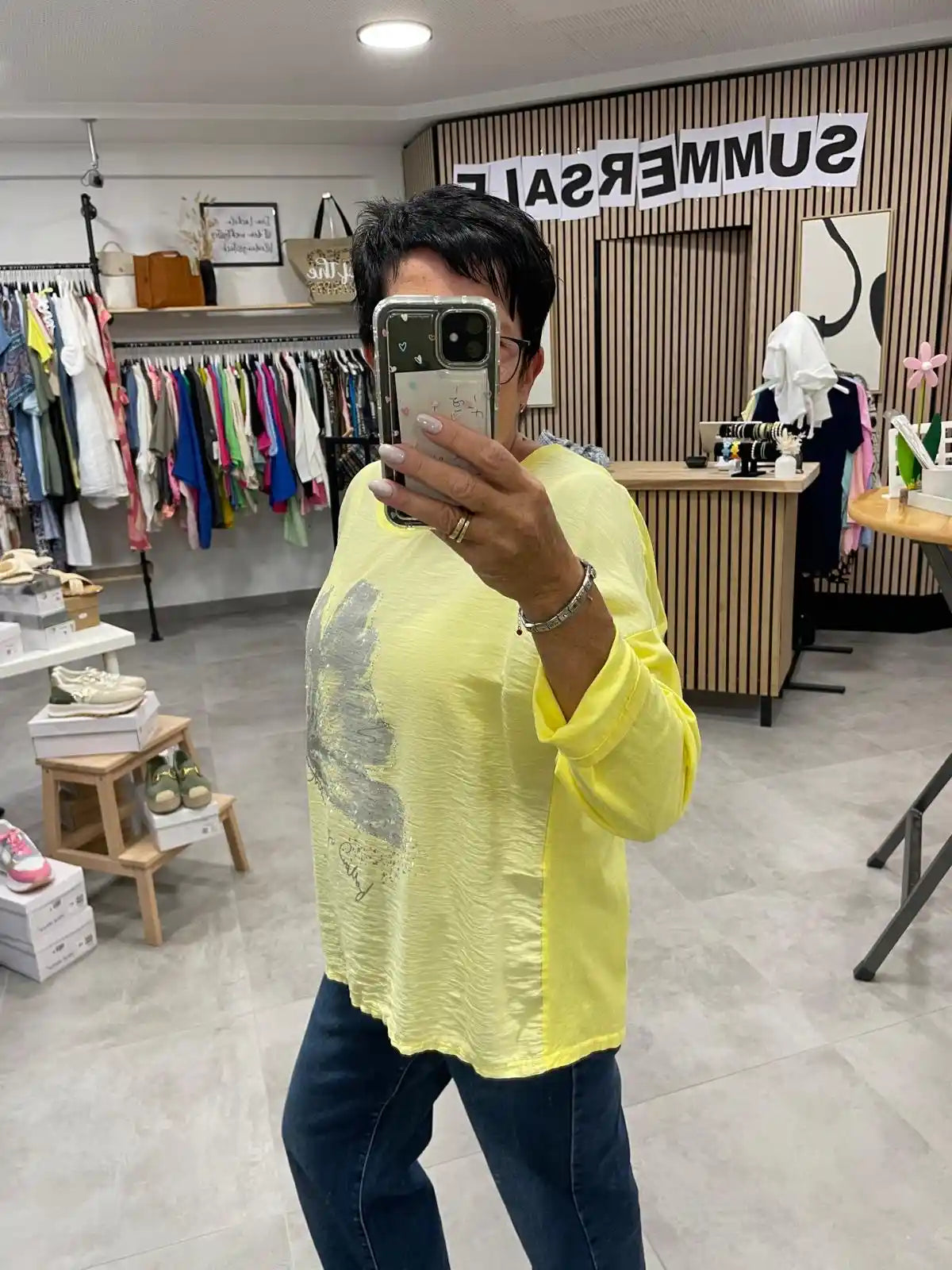 Langarmshirt "Schmetterling" Pastellgelb