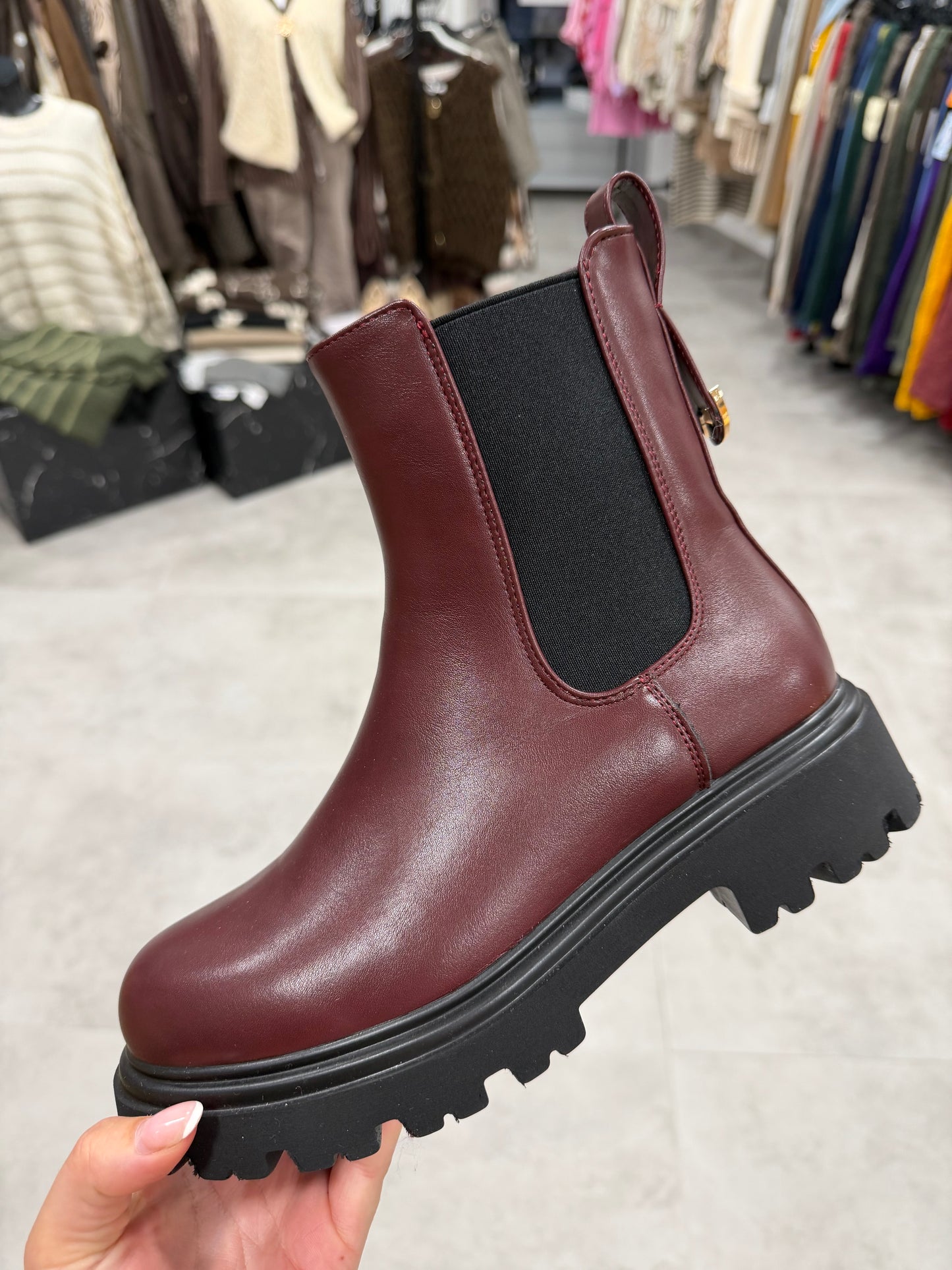 Boots Weinrot