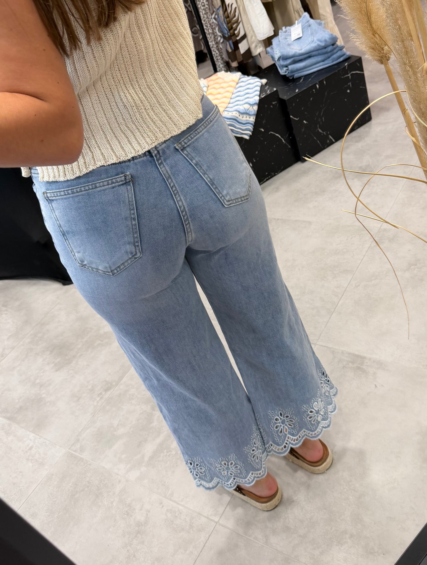 Jeans Hellblau