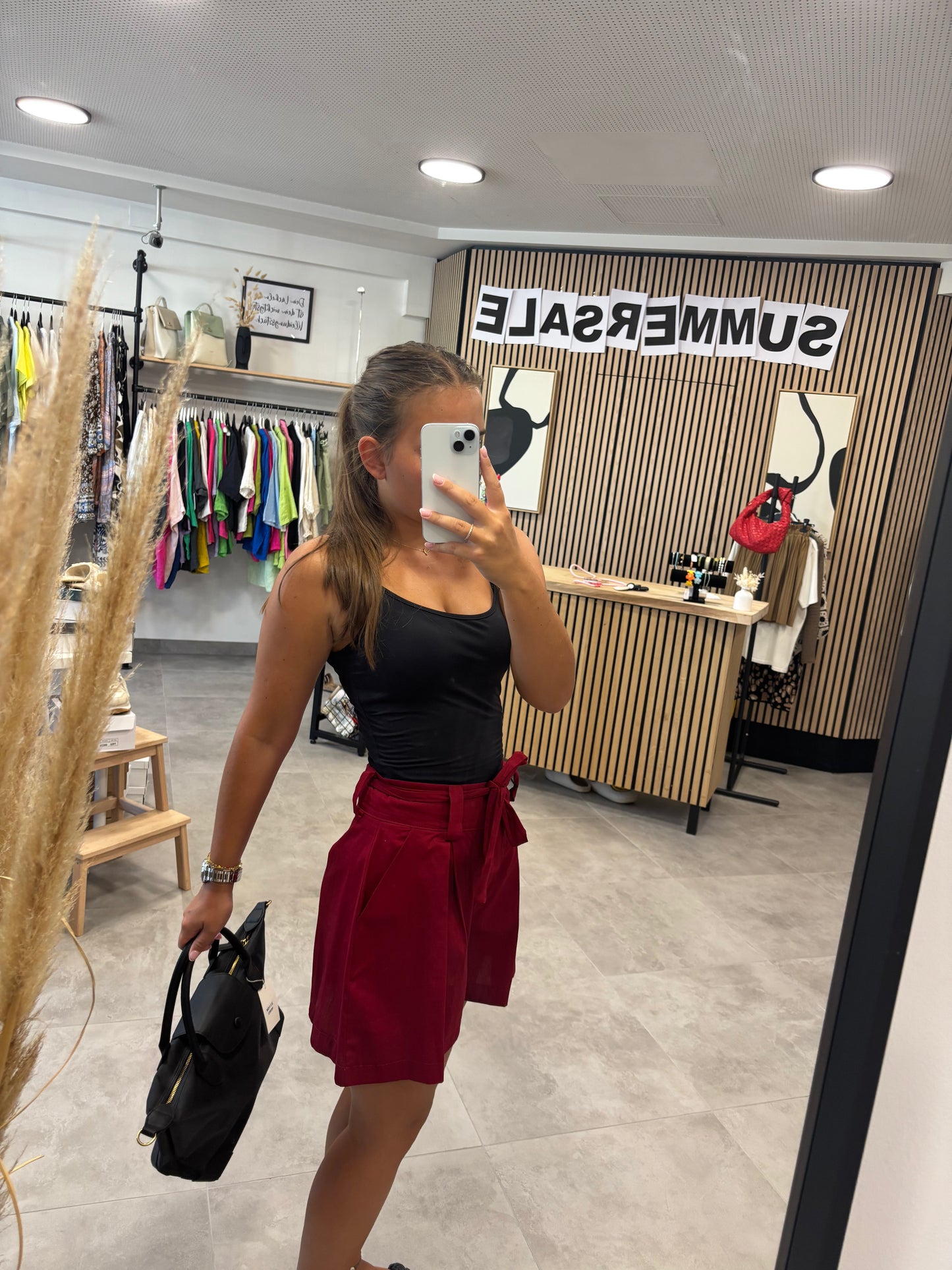 Shorts Weinrot
