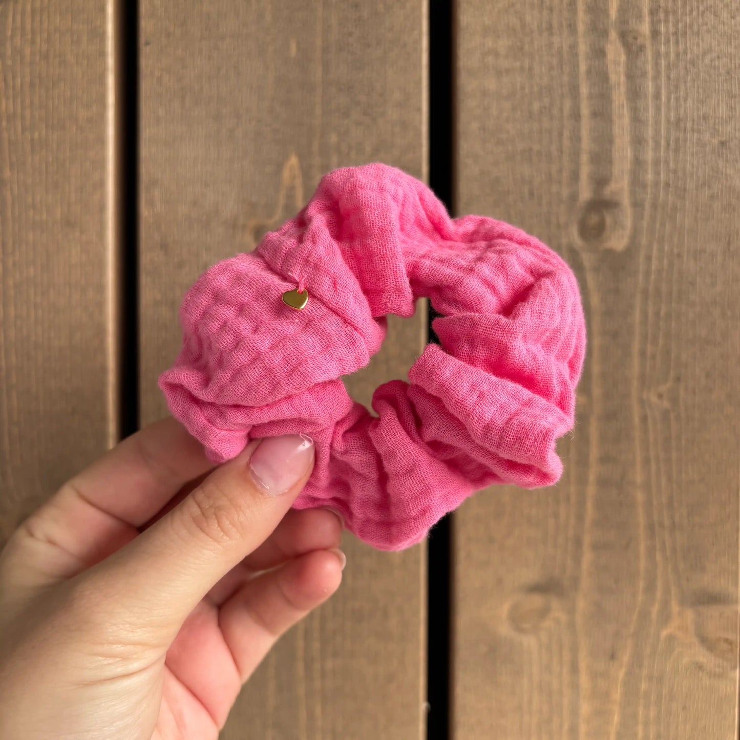 Scrunchie Musselin Neonrosa
