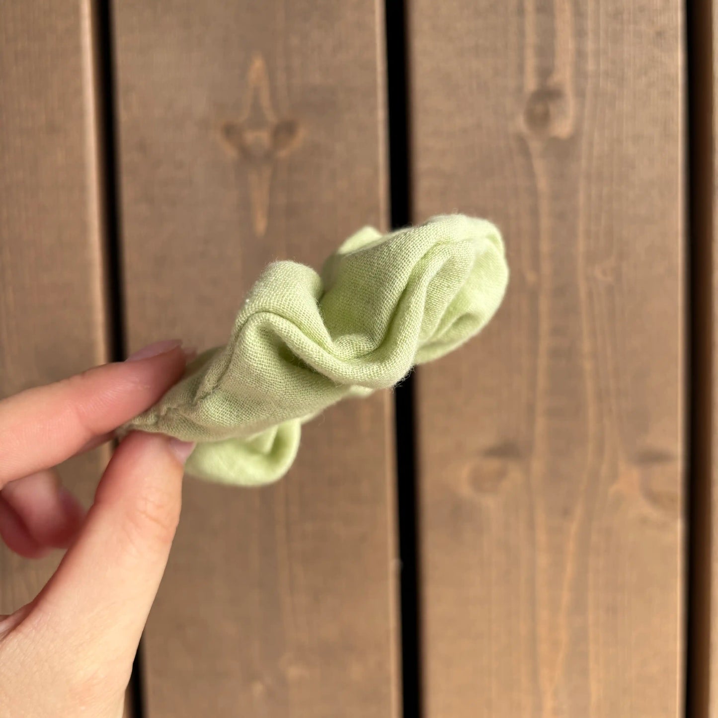 Scrunchie Musselin Pistazie