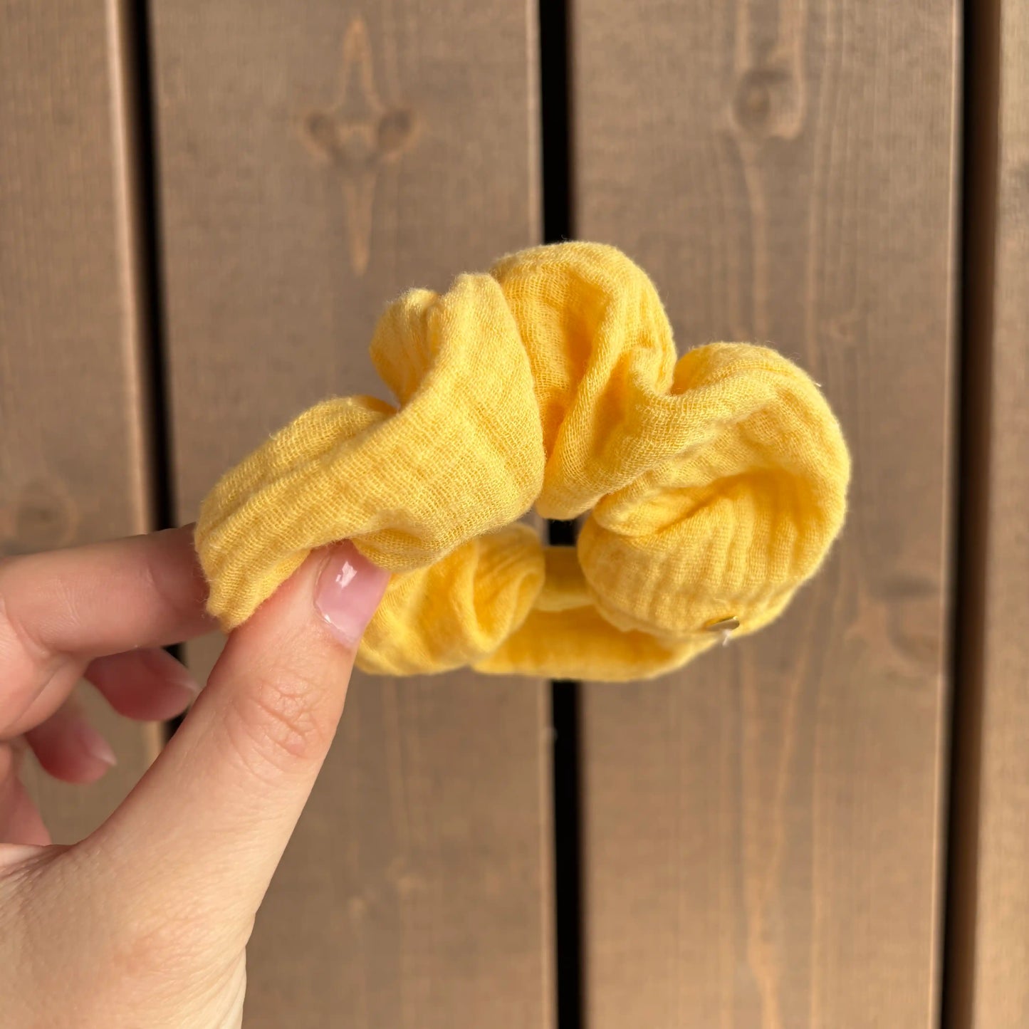 Scrunchie Musselin Pastellgelb