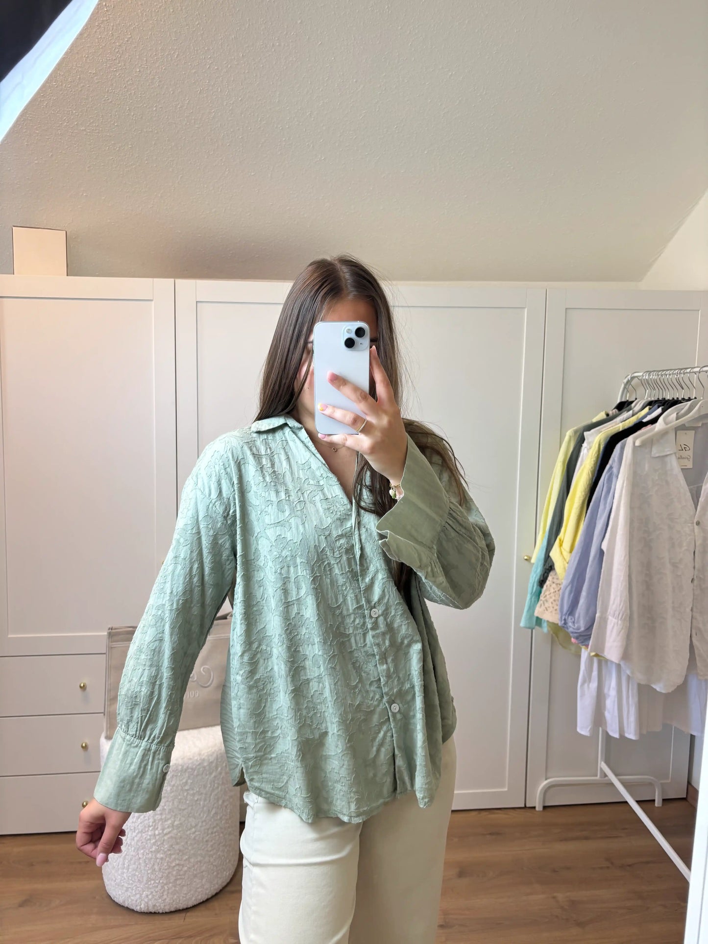 Bluse "Blumen" Olivegrün