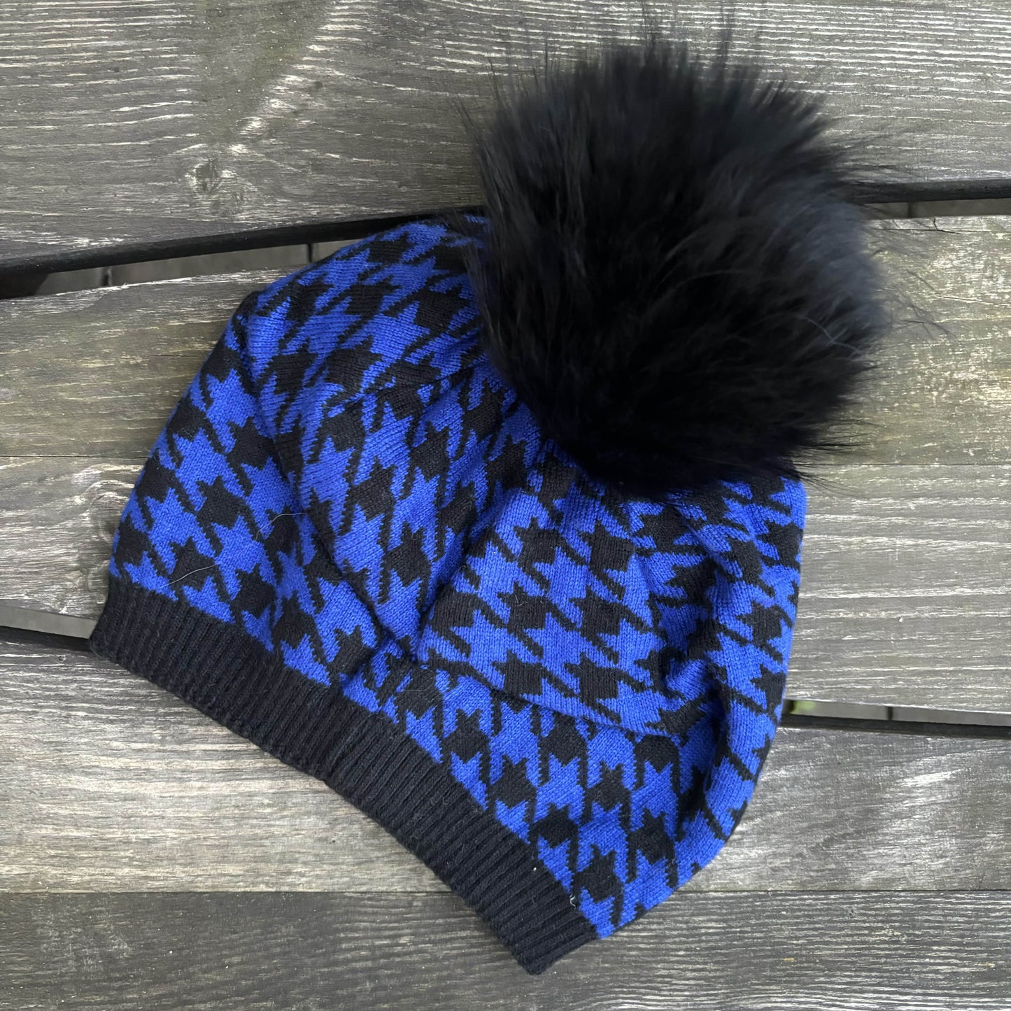 Haube „Hahnentrittmuser“ Blau