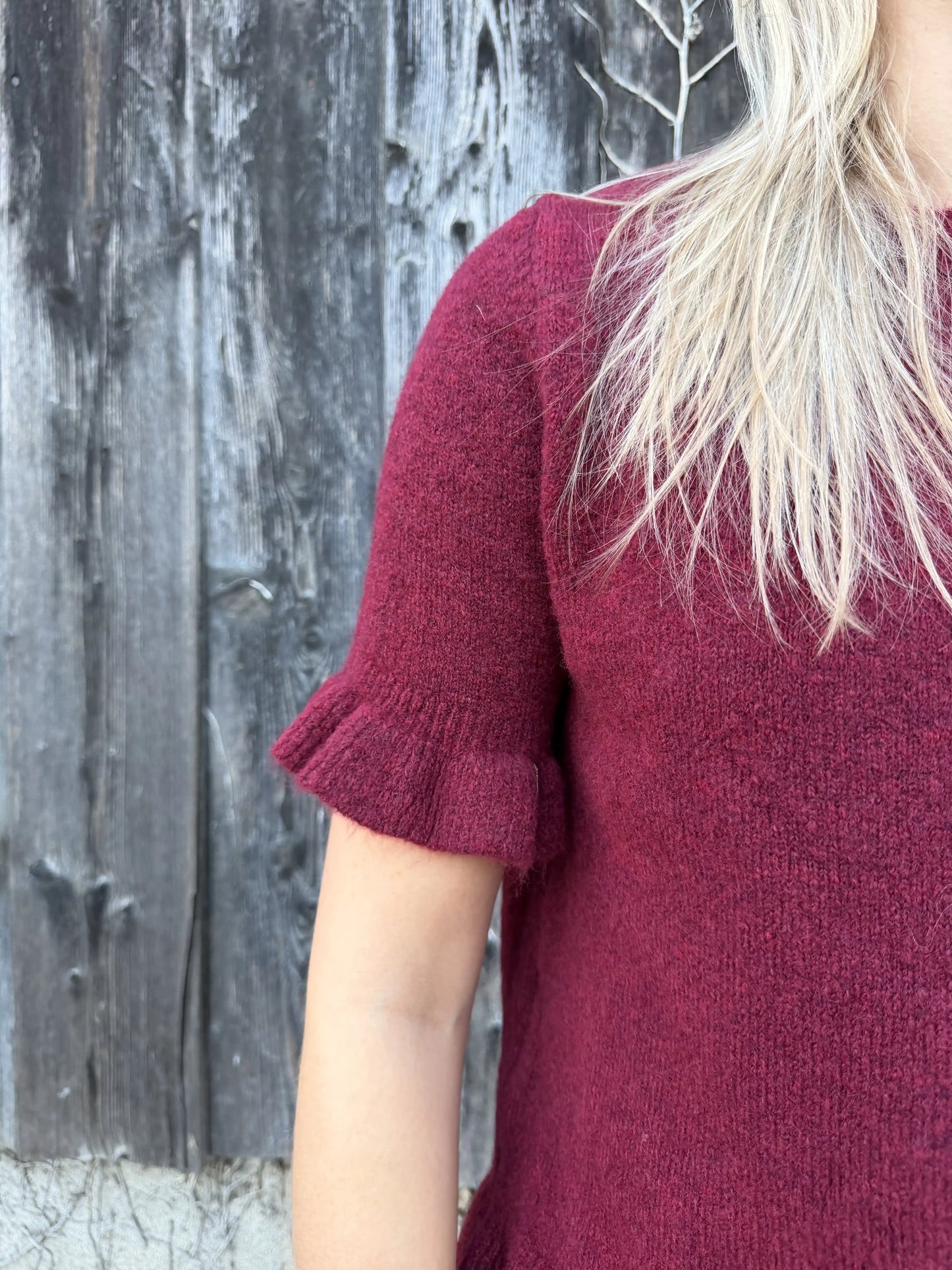 Strickshirt "Ruffle Knit" Weinrot