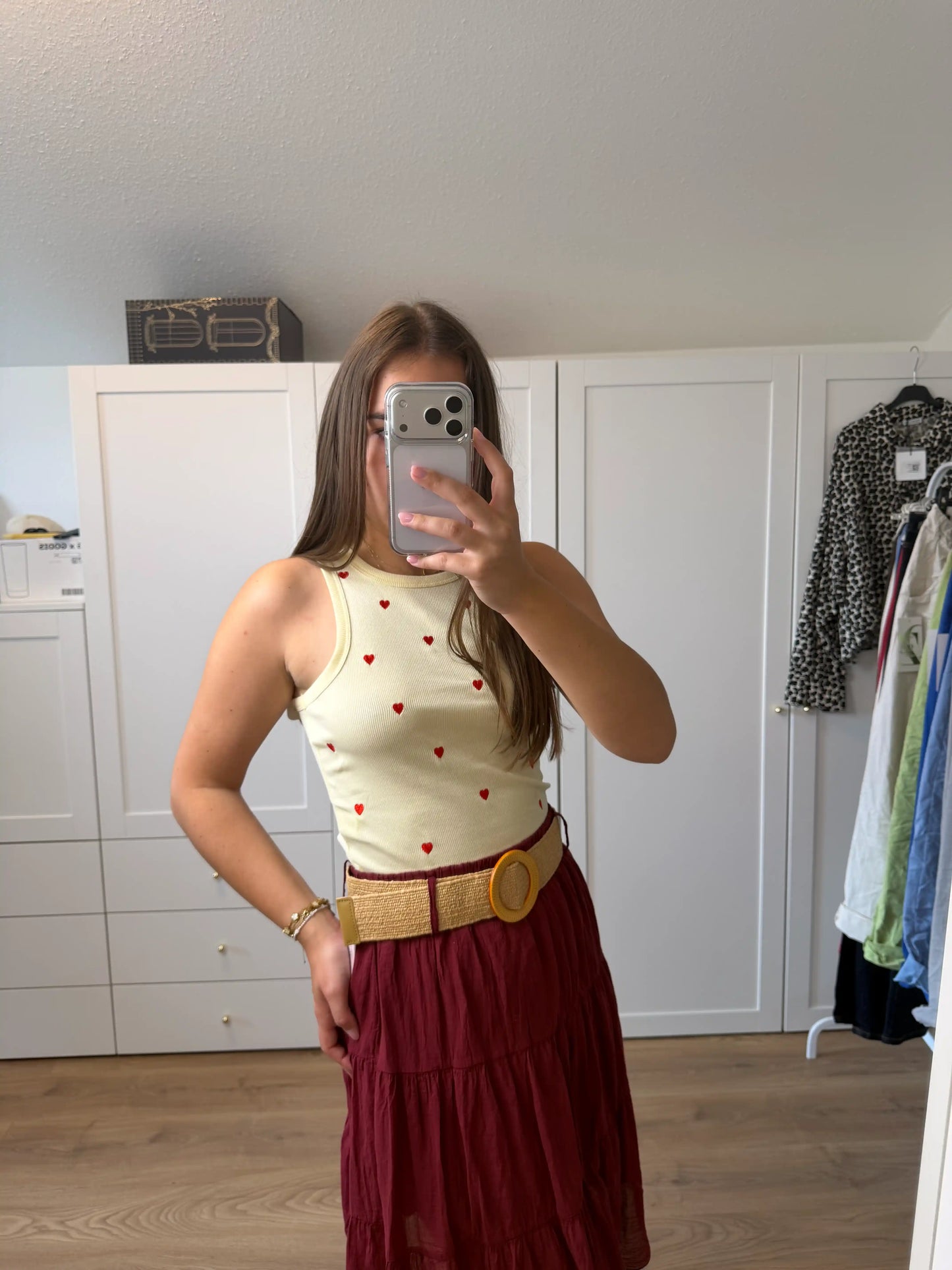 Top "Redheart" Pastellgelb