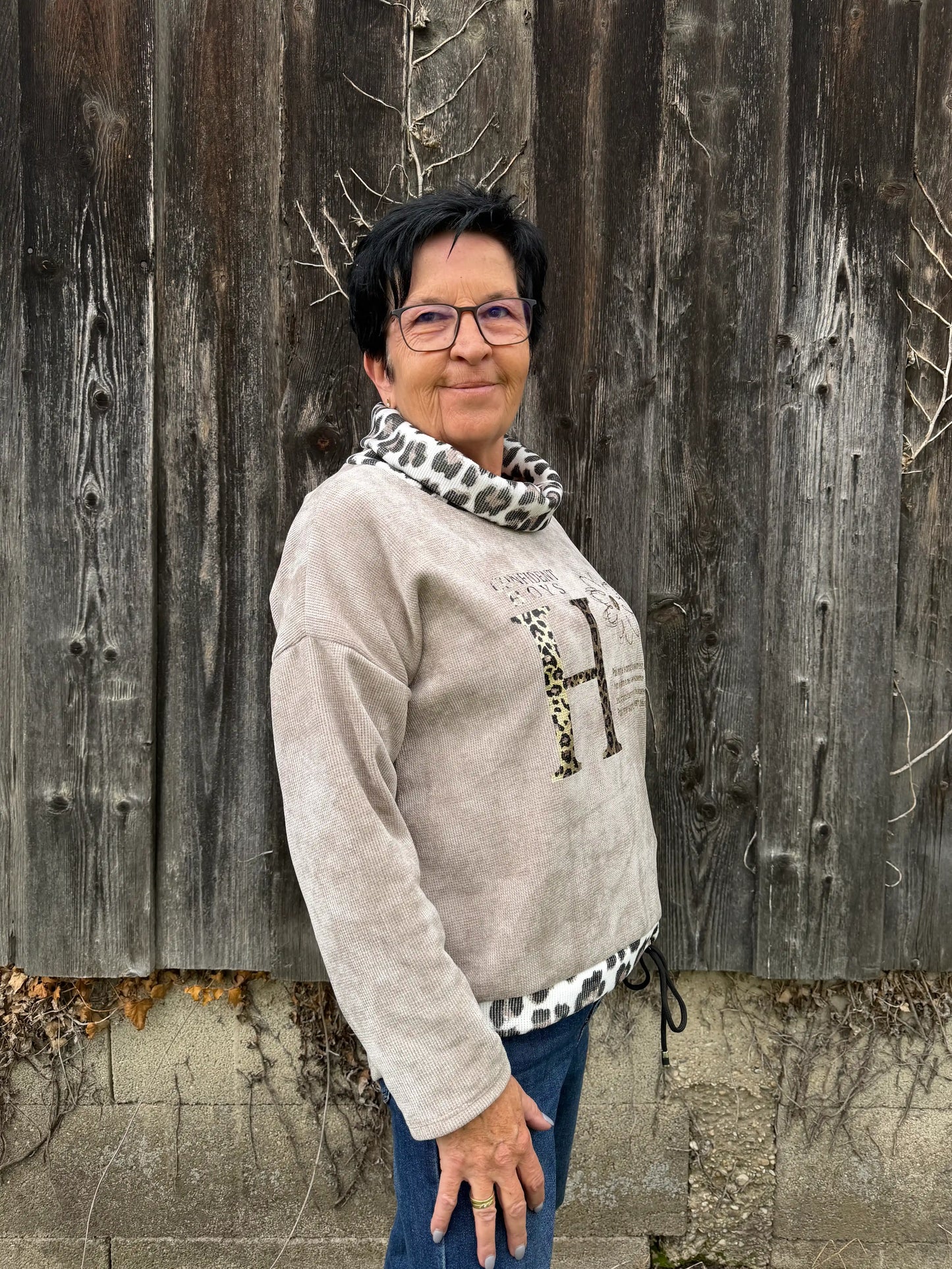 Pullover "H" Taupe
