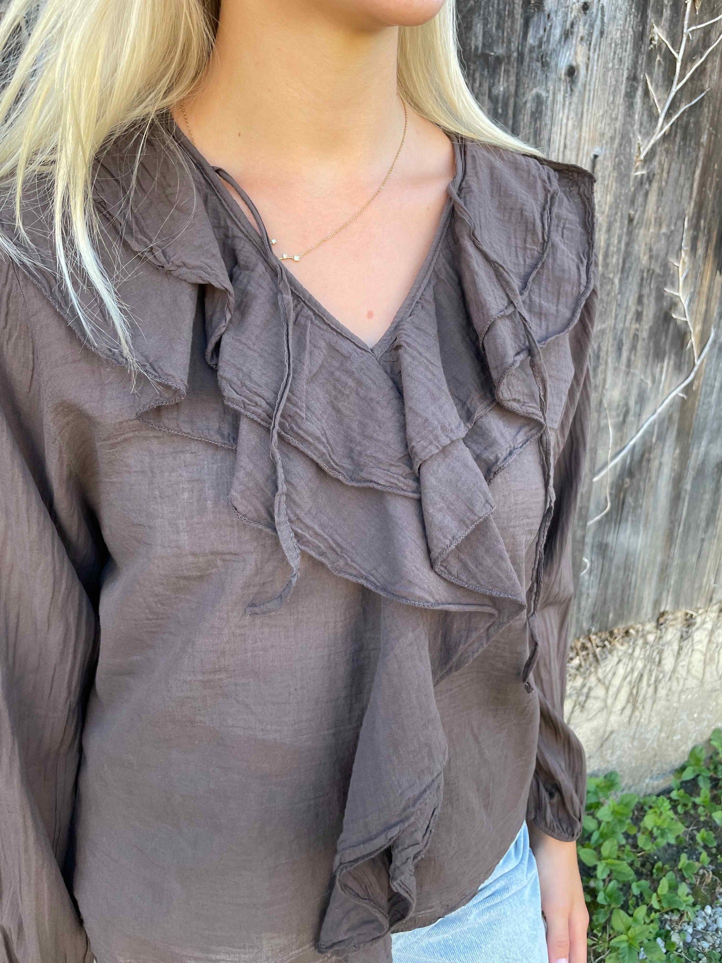 Bluse "Volant Vibes" Schokobraun