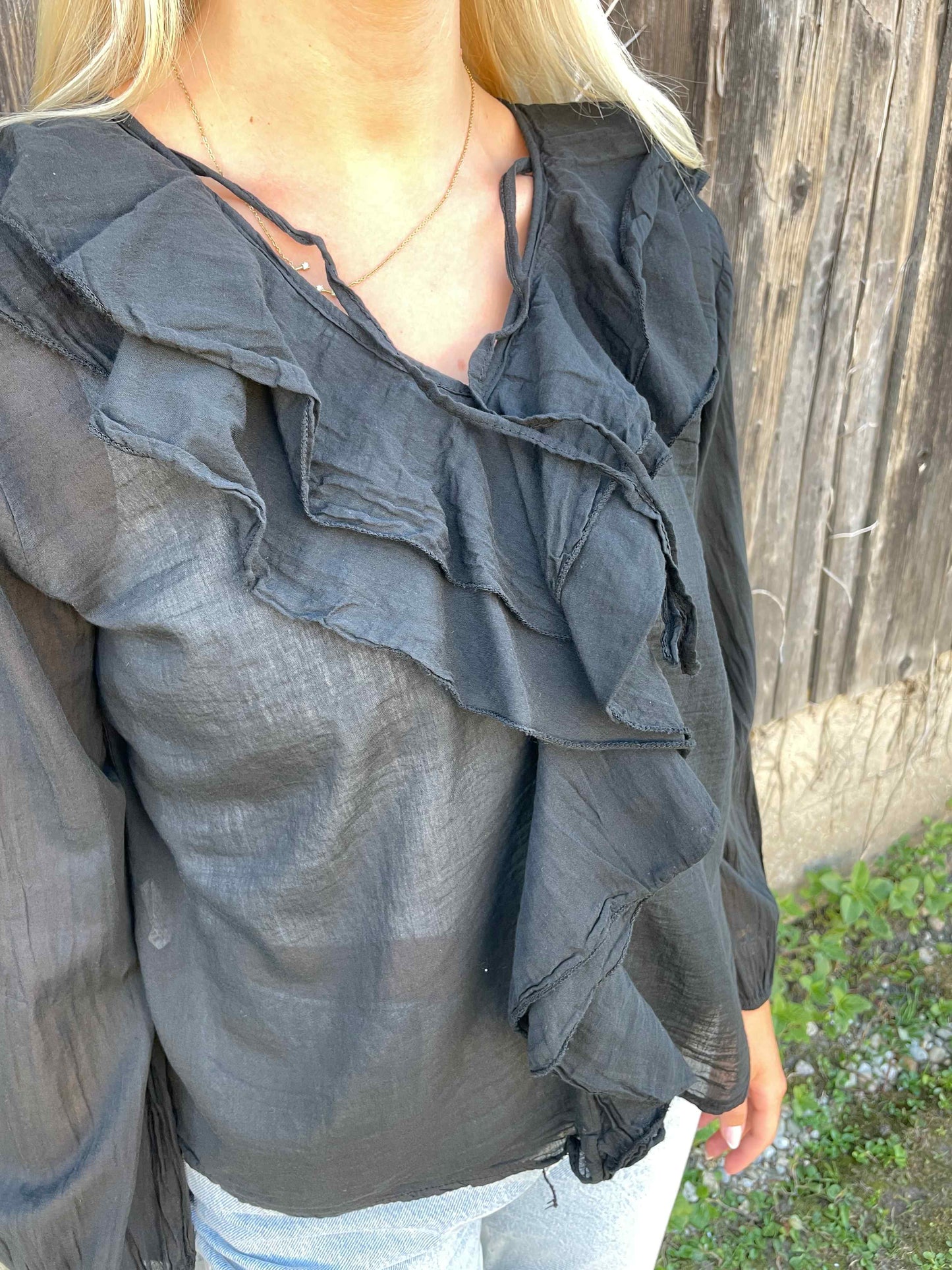 Bluse "Volant Vibes" Schwarz