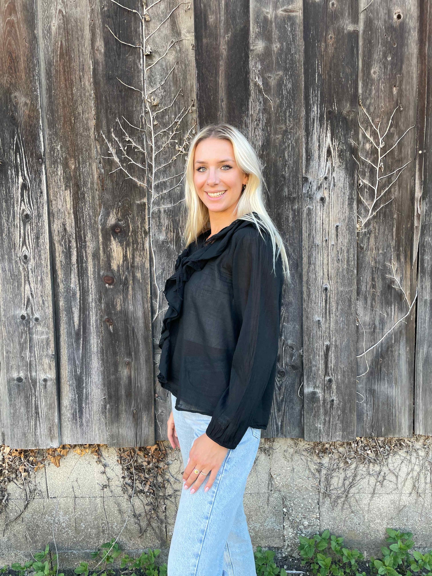 Bluse "Volant Vibes" Schwarz