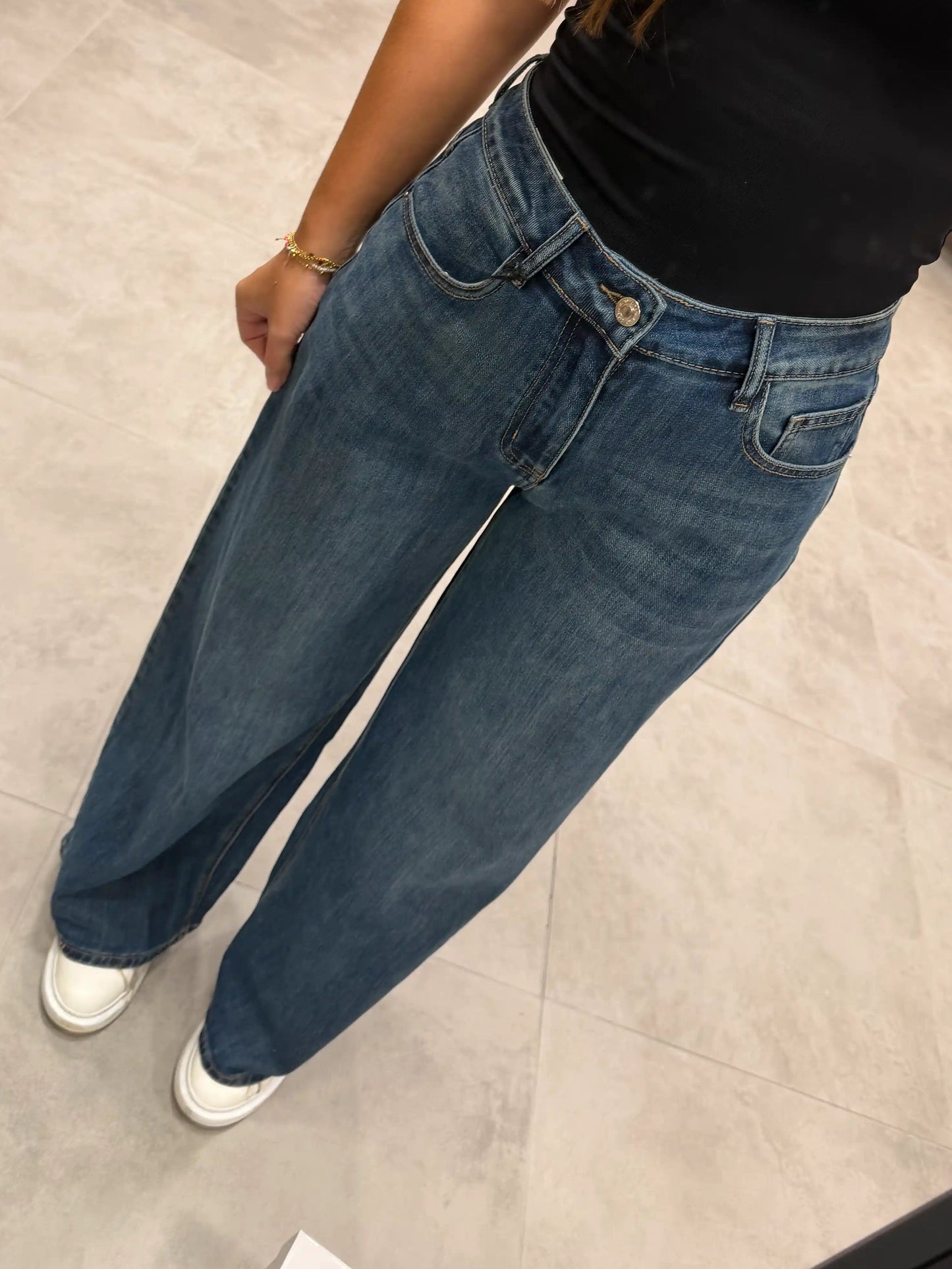Wide-Leg-Jeans Blau