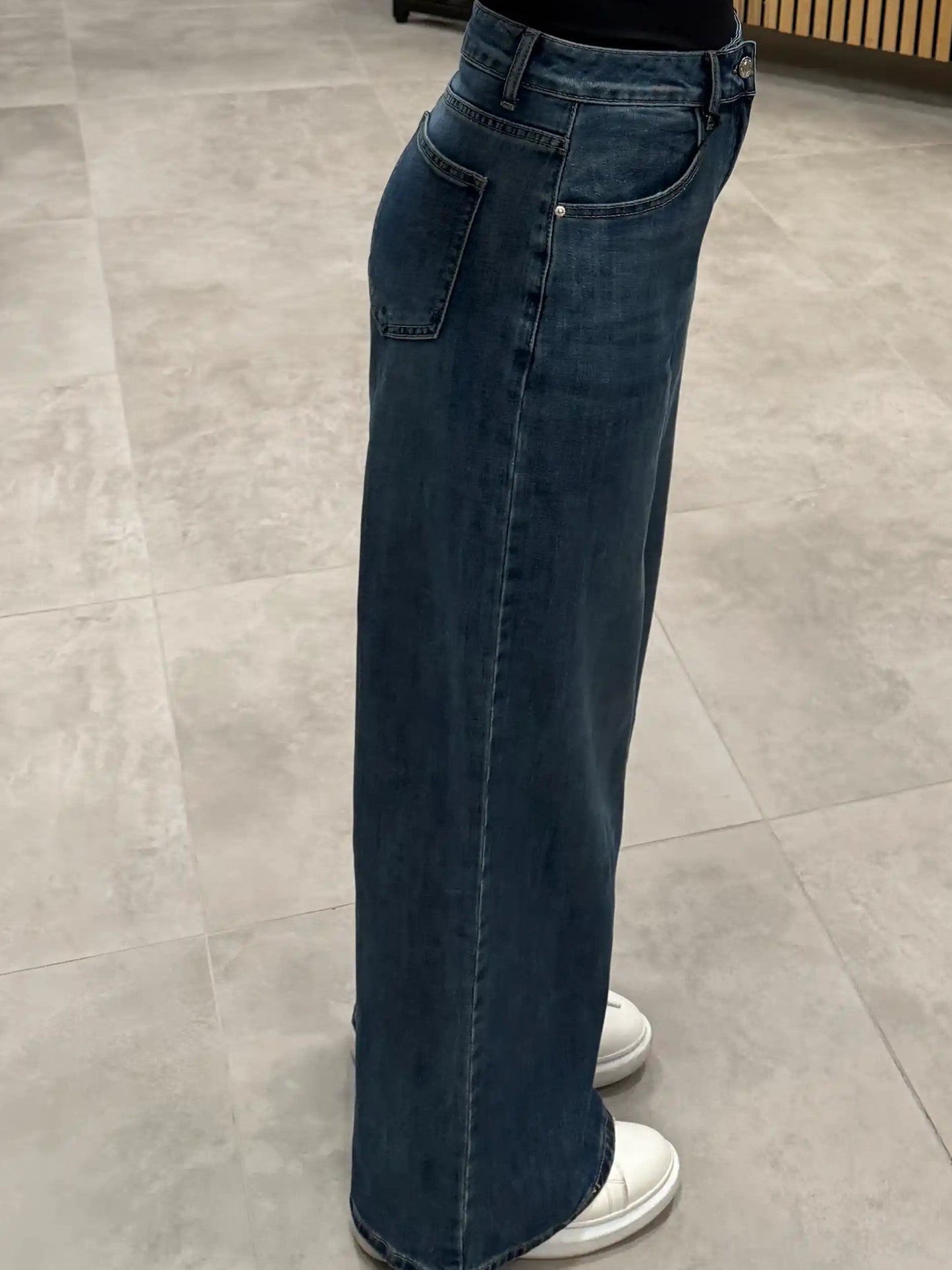 Wide-Leg-Jeans Blau