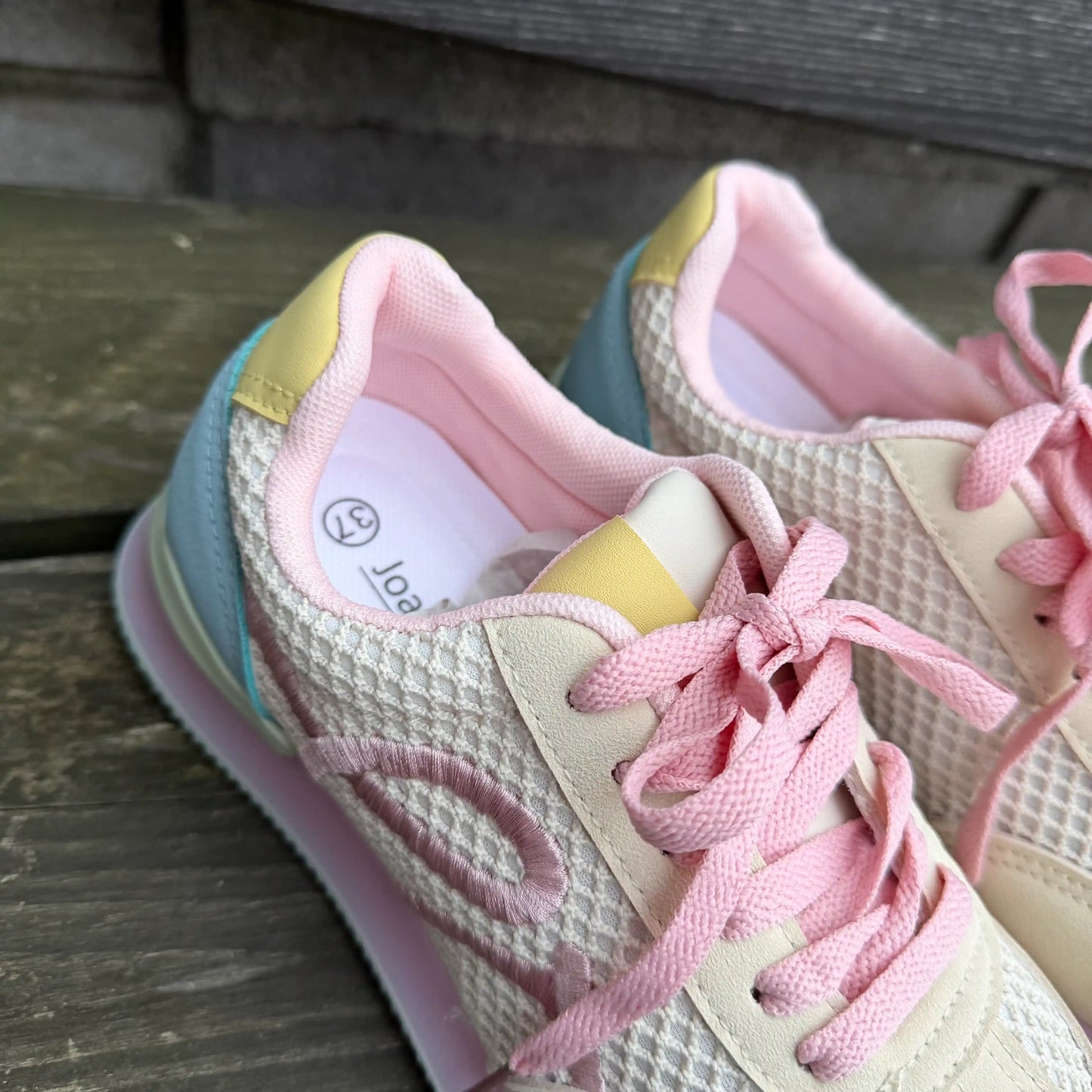 Sneaker "Pastell Lace"