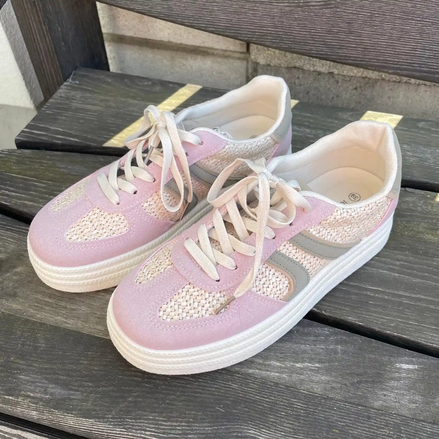 Sneaker "Pink meets Green"