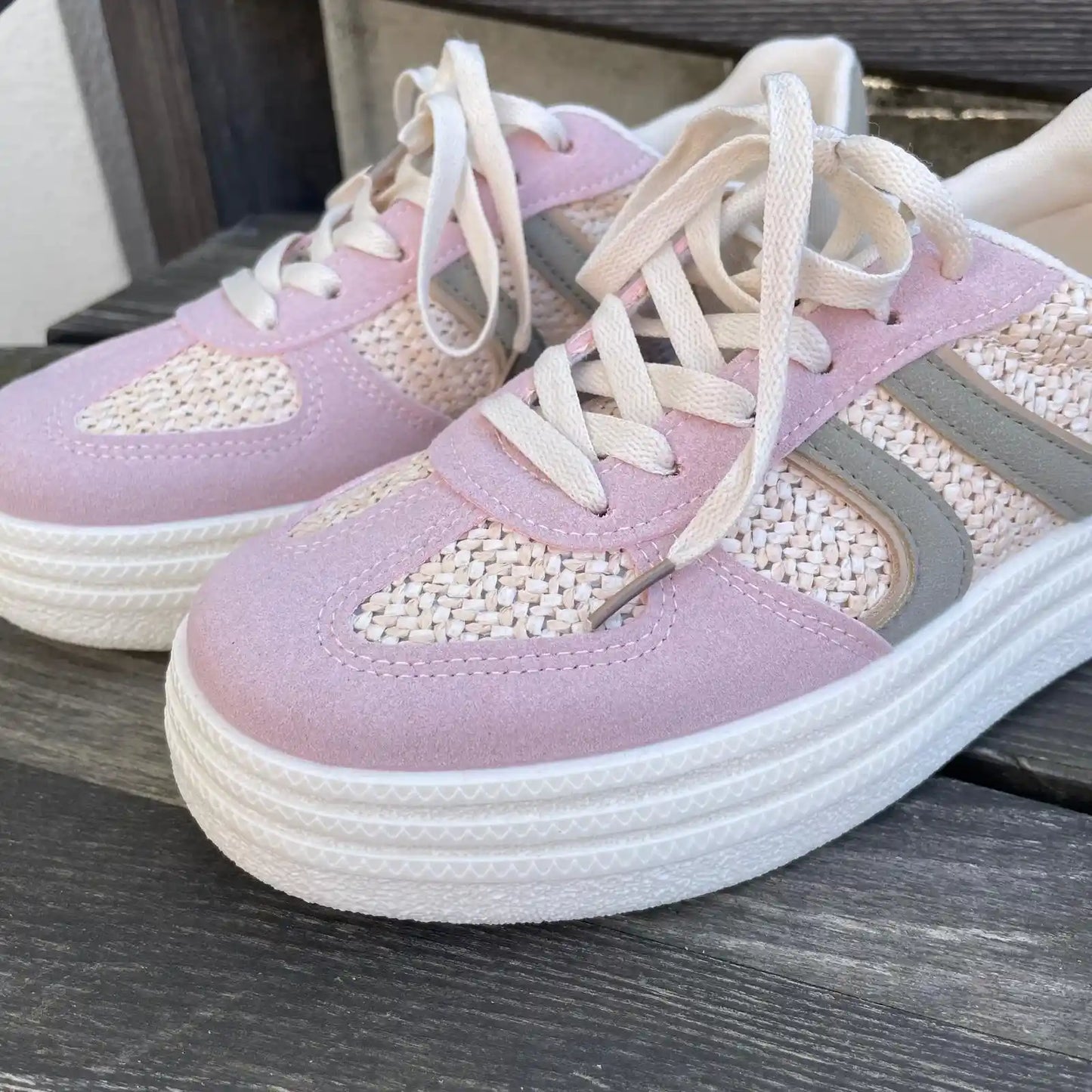 Sneaker "Pink meets Green"