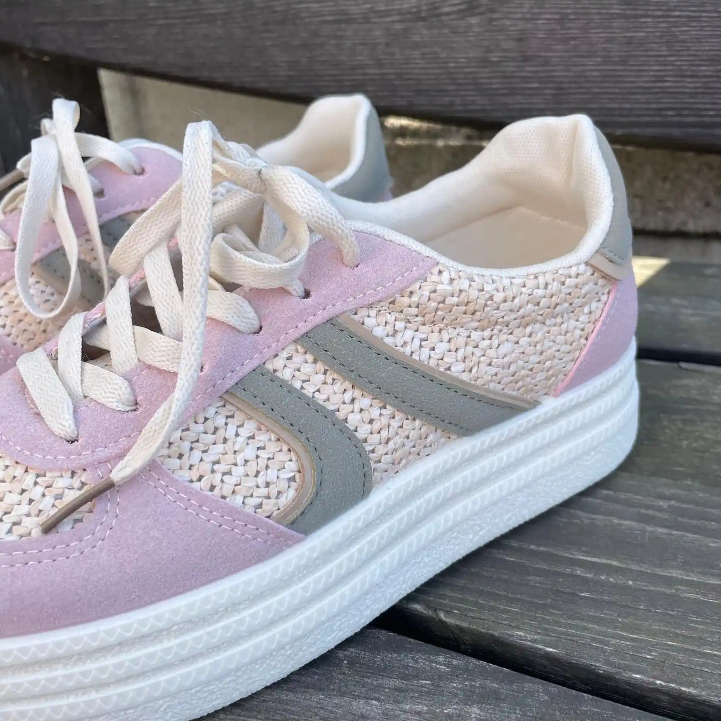 Sneaker "Pink meets Green"