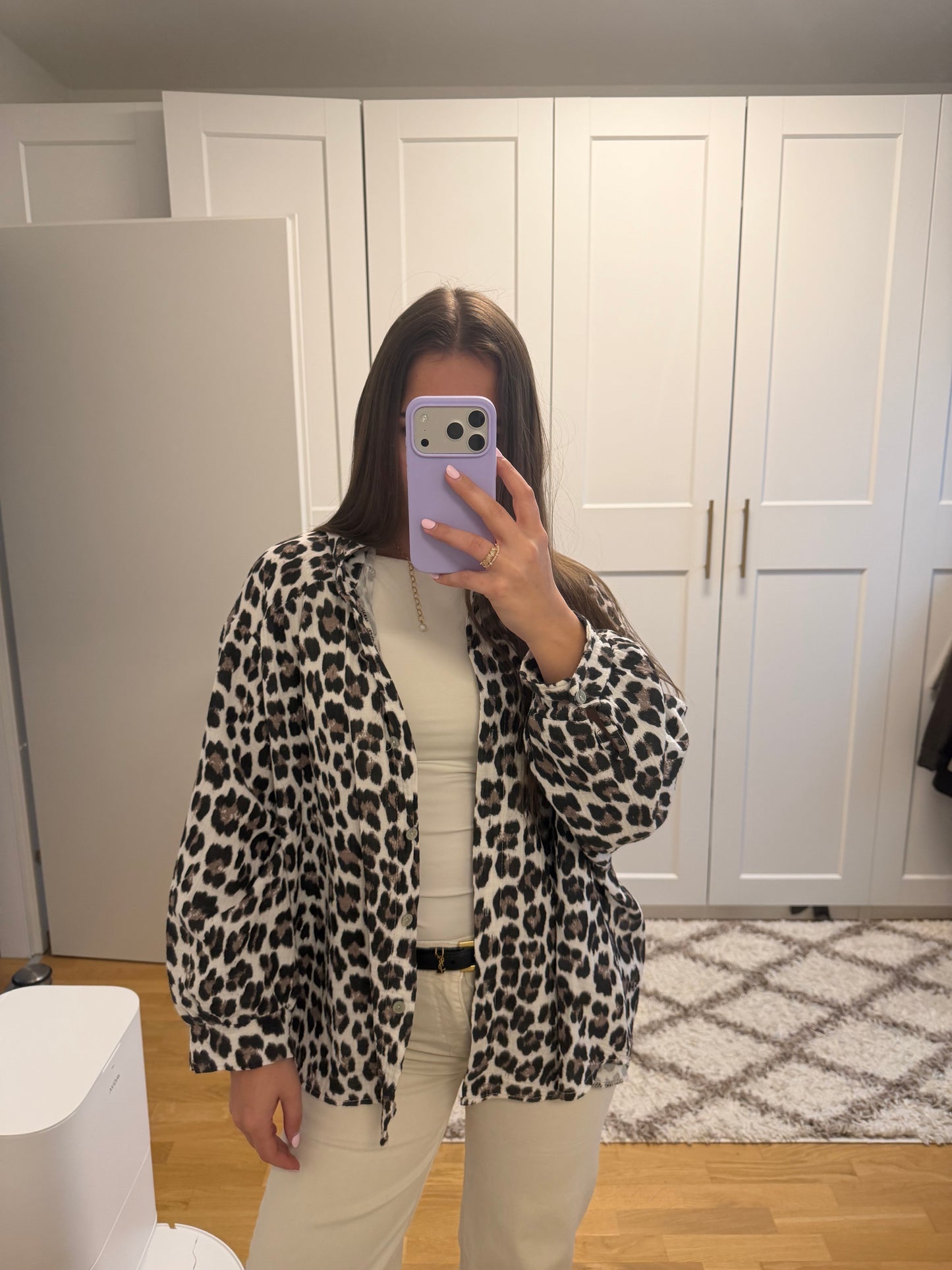 Musselinbluse Leomuster