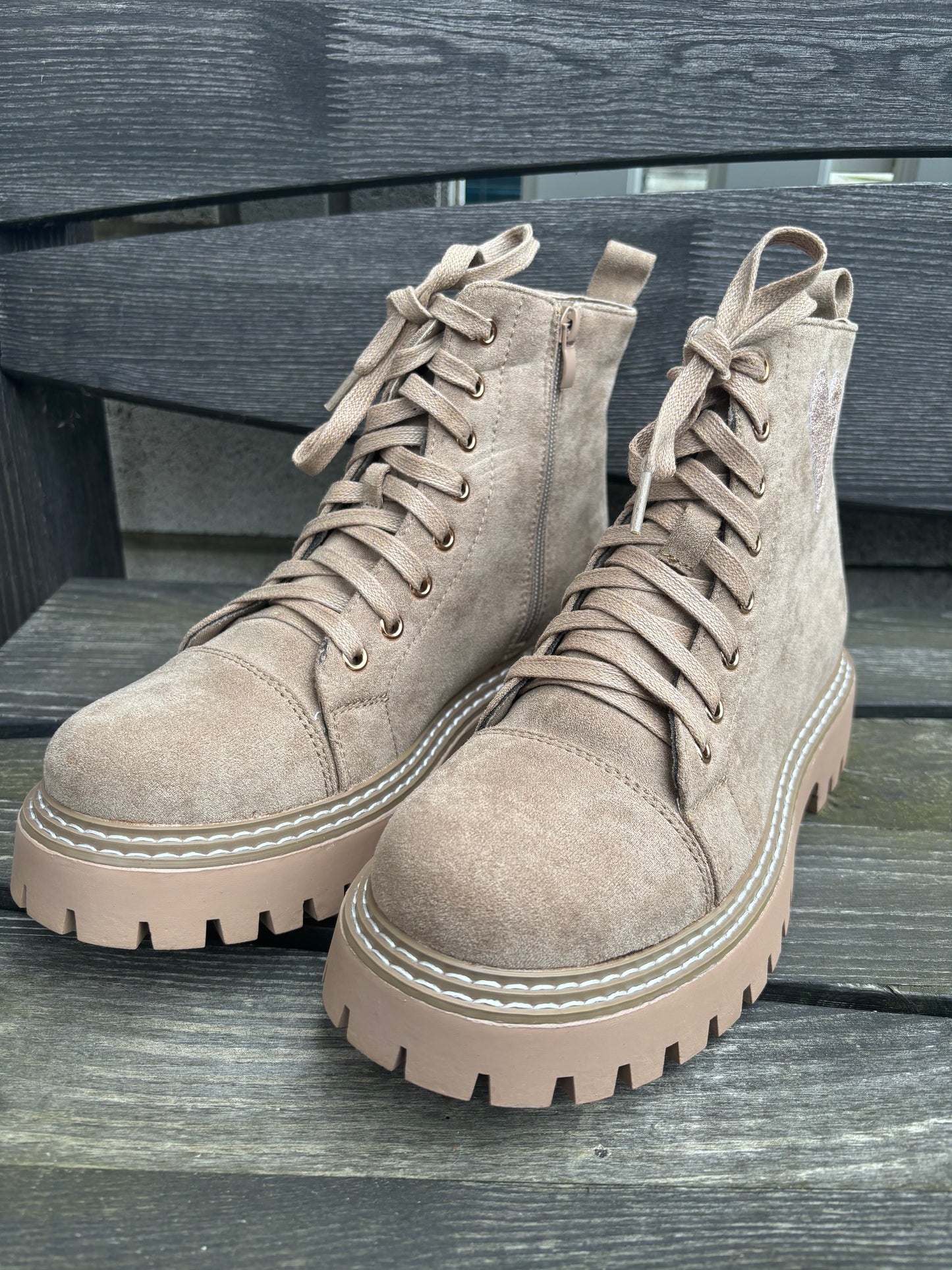 Boots „Herzi“ Taupe