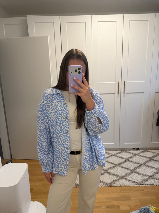 Musselinbluse "Leo" Hellblau