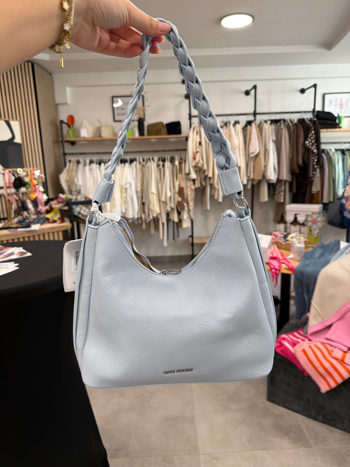 Tasche "Flecht“ Hellblau