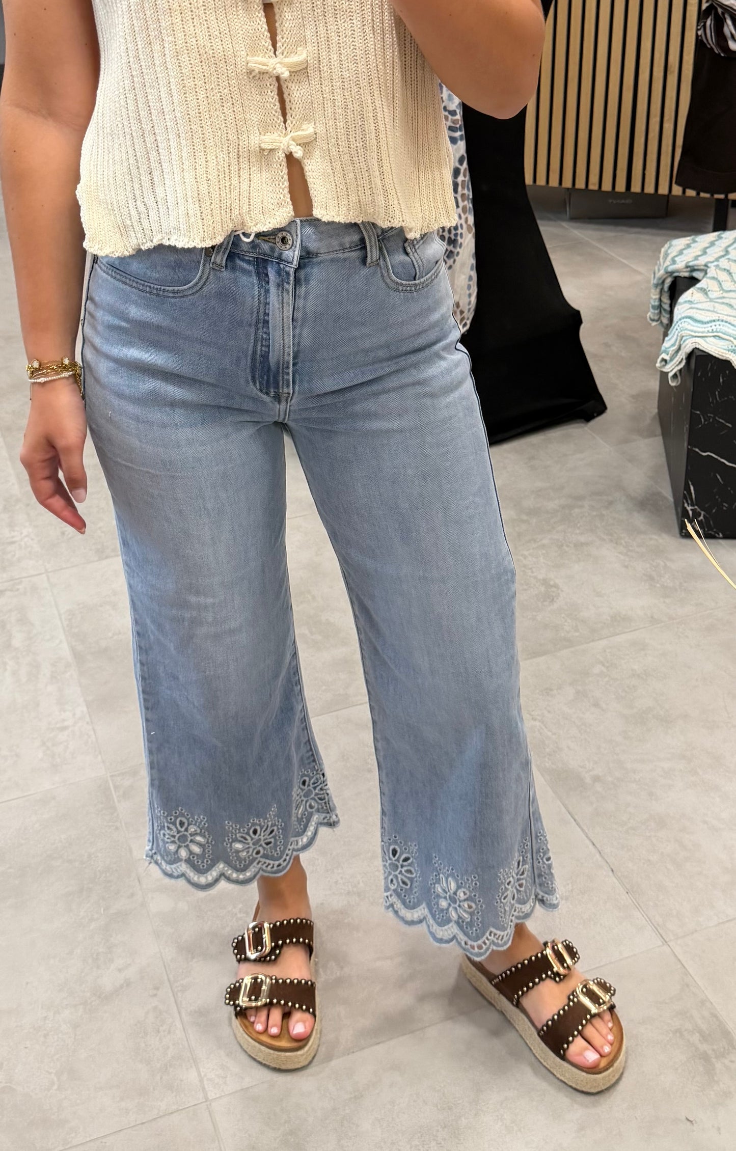 Jeans Hellblau