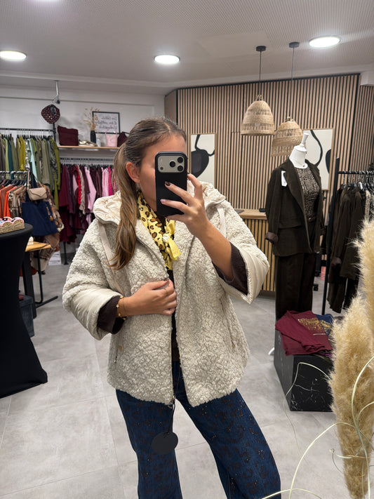 Teddyjacke Offwhite