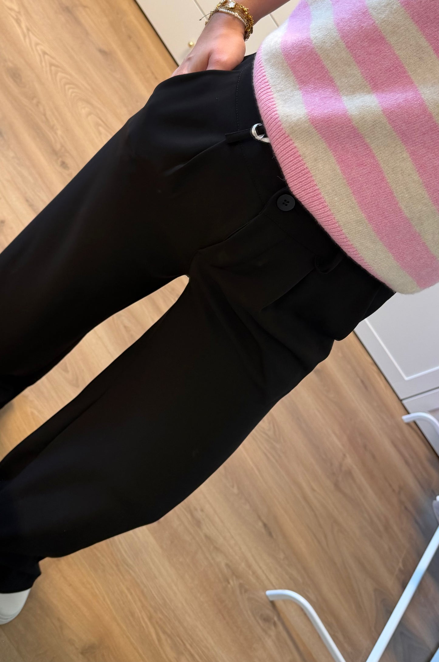 Stoffhose „Wide“ Schwarz