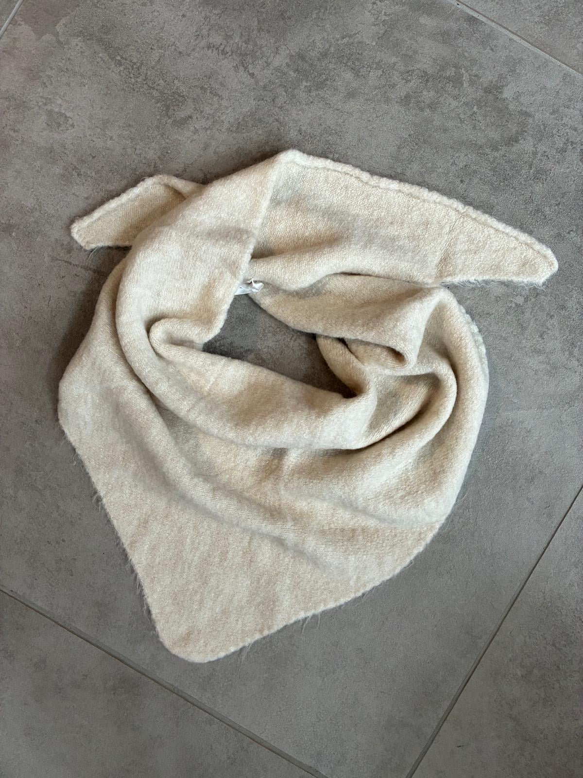 Dreieckstuch „Wolly“ Beige