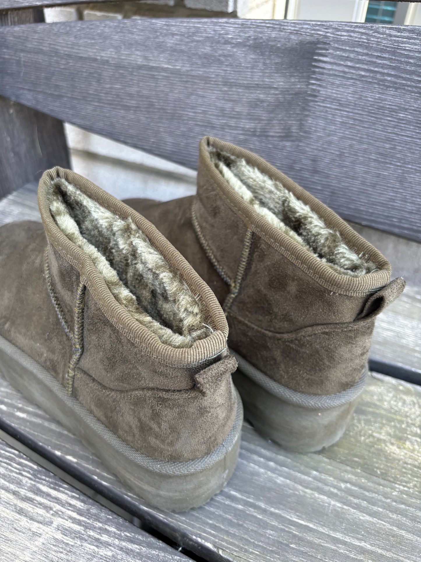 Boots „Cozy“ Olivegrün