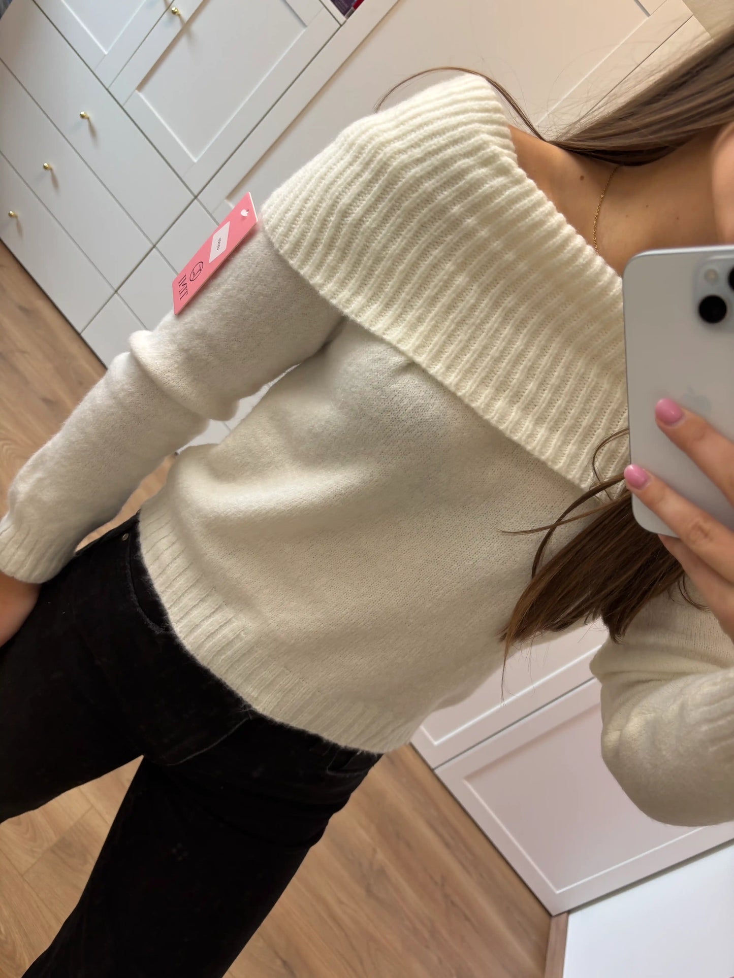 Pullover "Off-Shoulder"