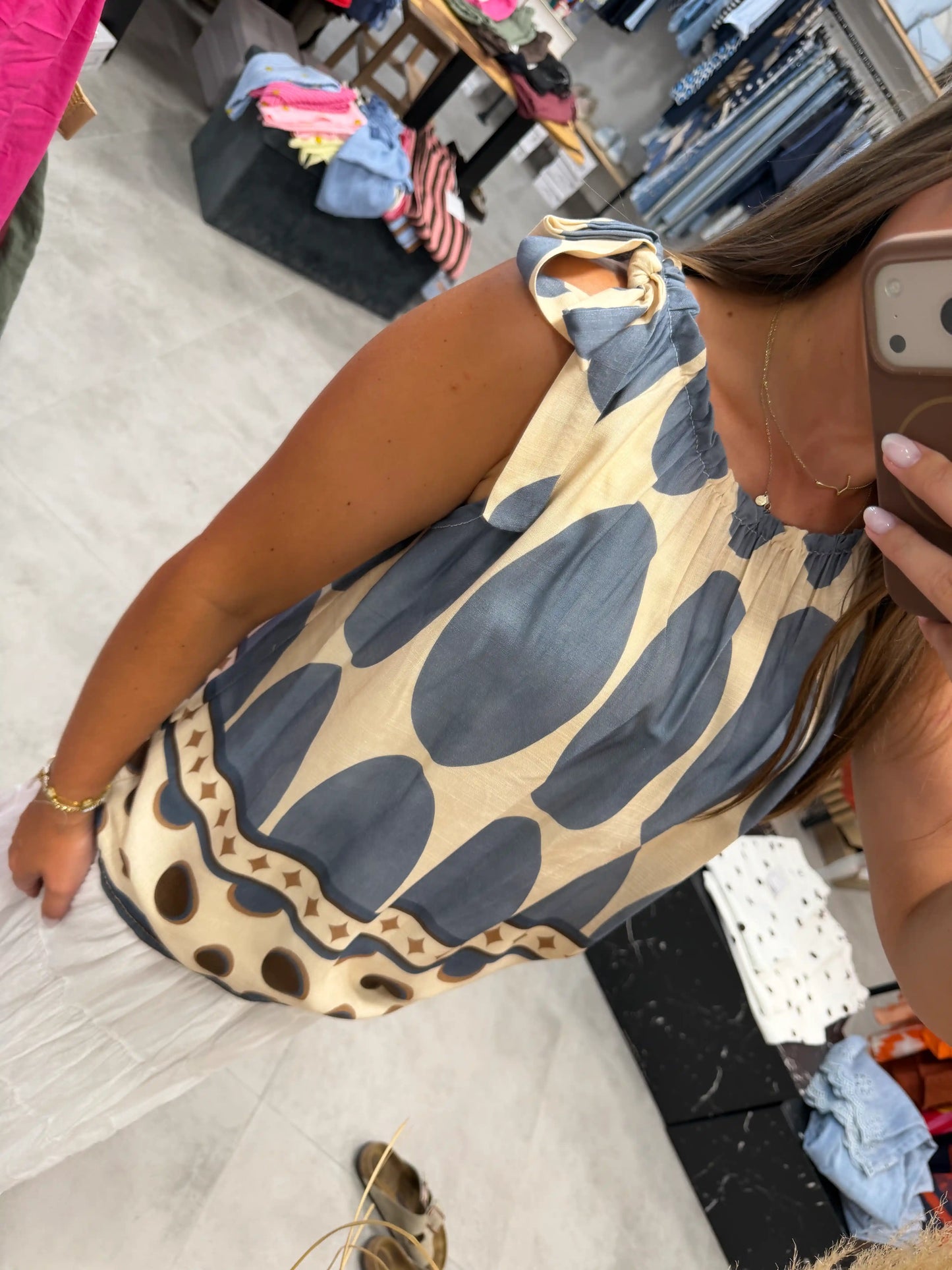 Bluse "Big Dots" Hellblau