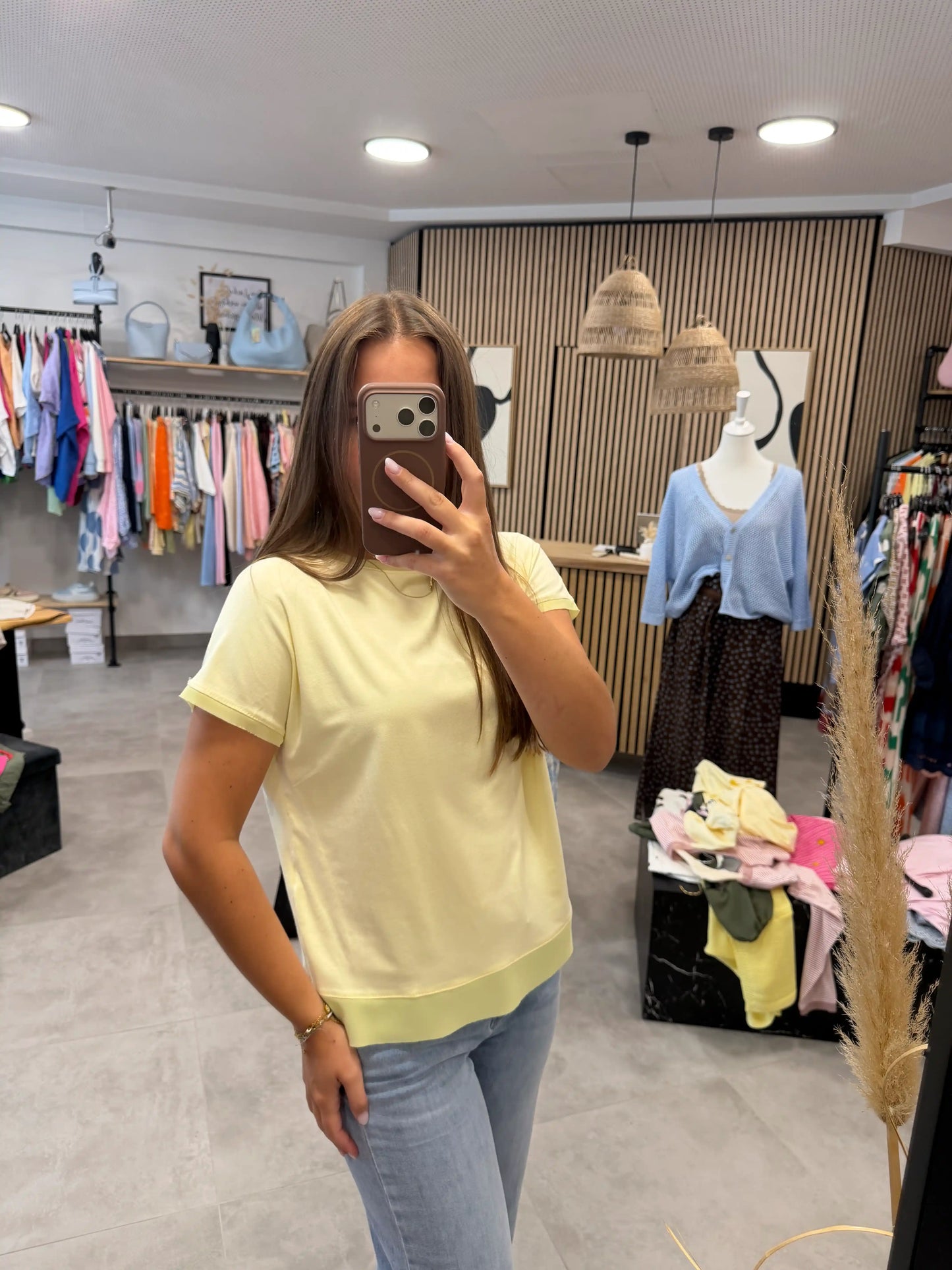 Basicshirt "Noa" Pastellgelb