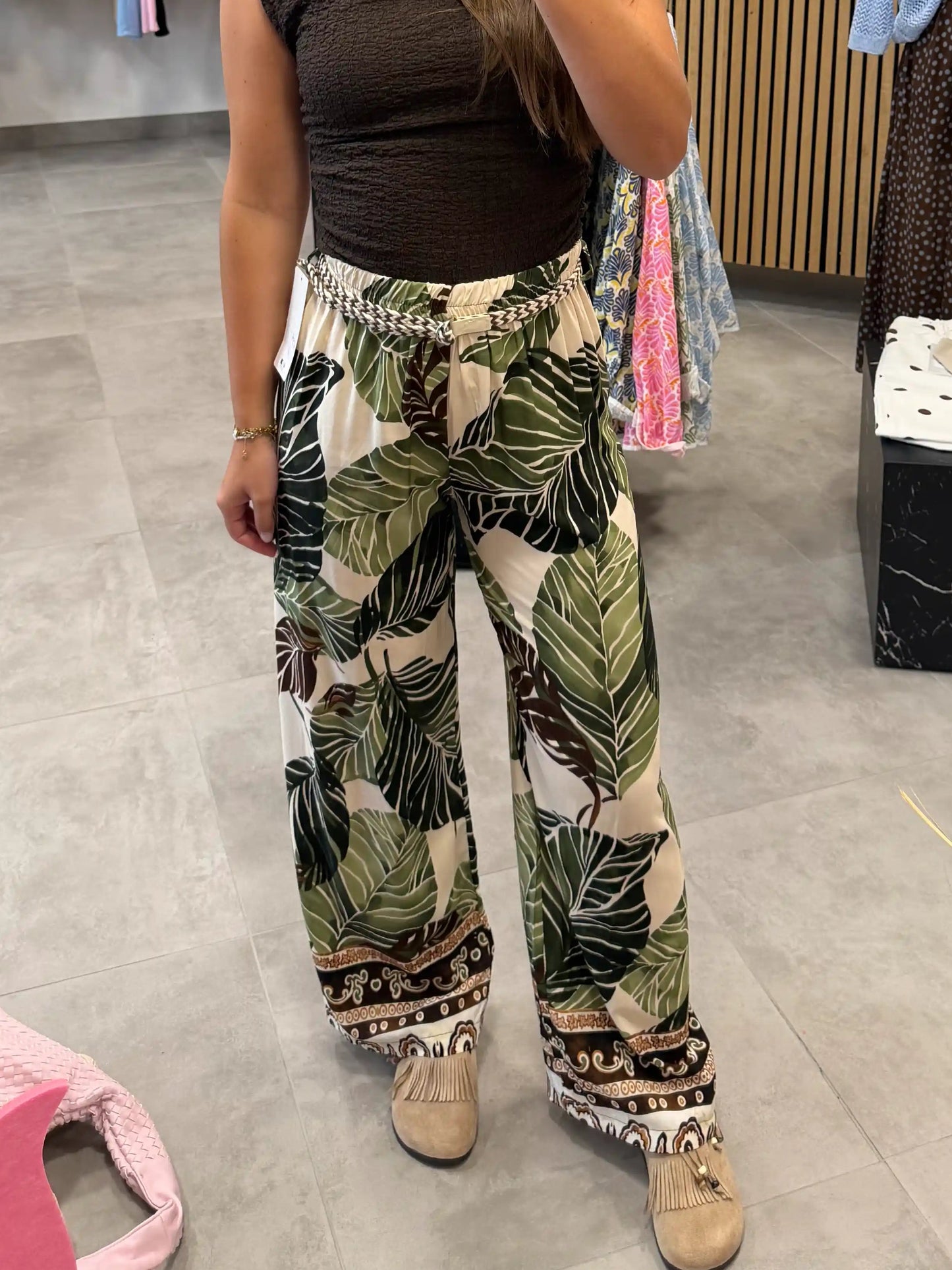 Hose "Tropical Palms" Grün