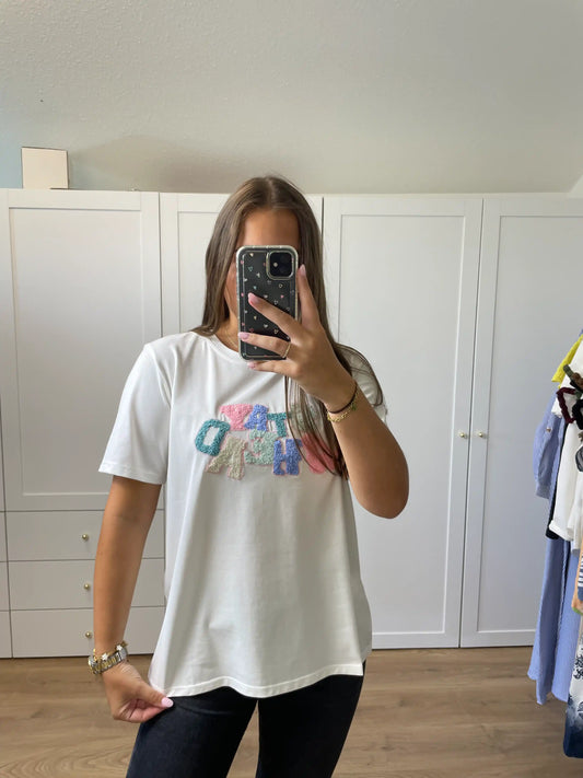 Shirt "Stay Ahead"