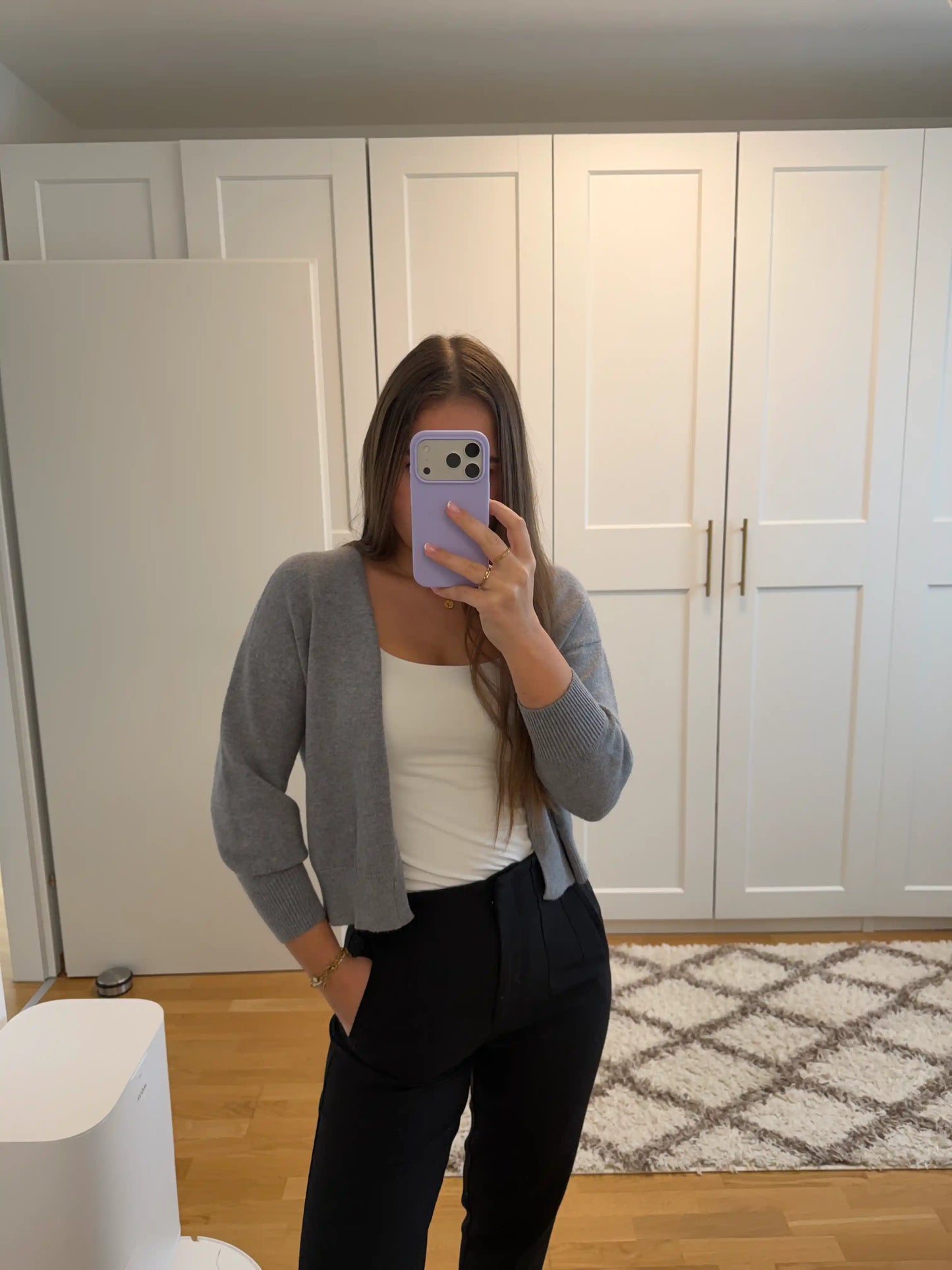 Cardigan "Cropped" Grau