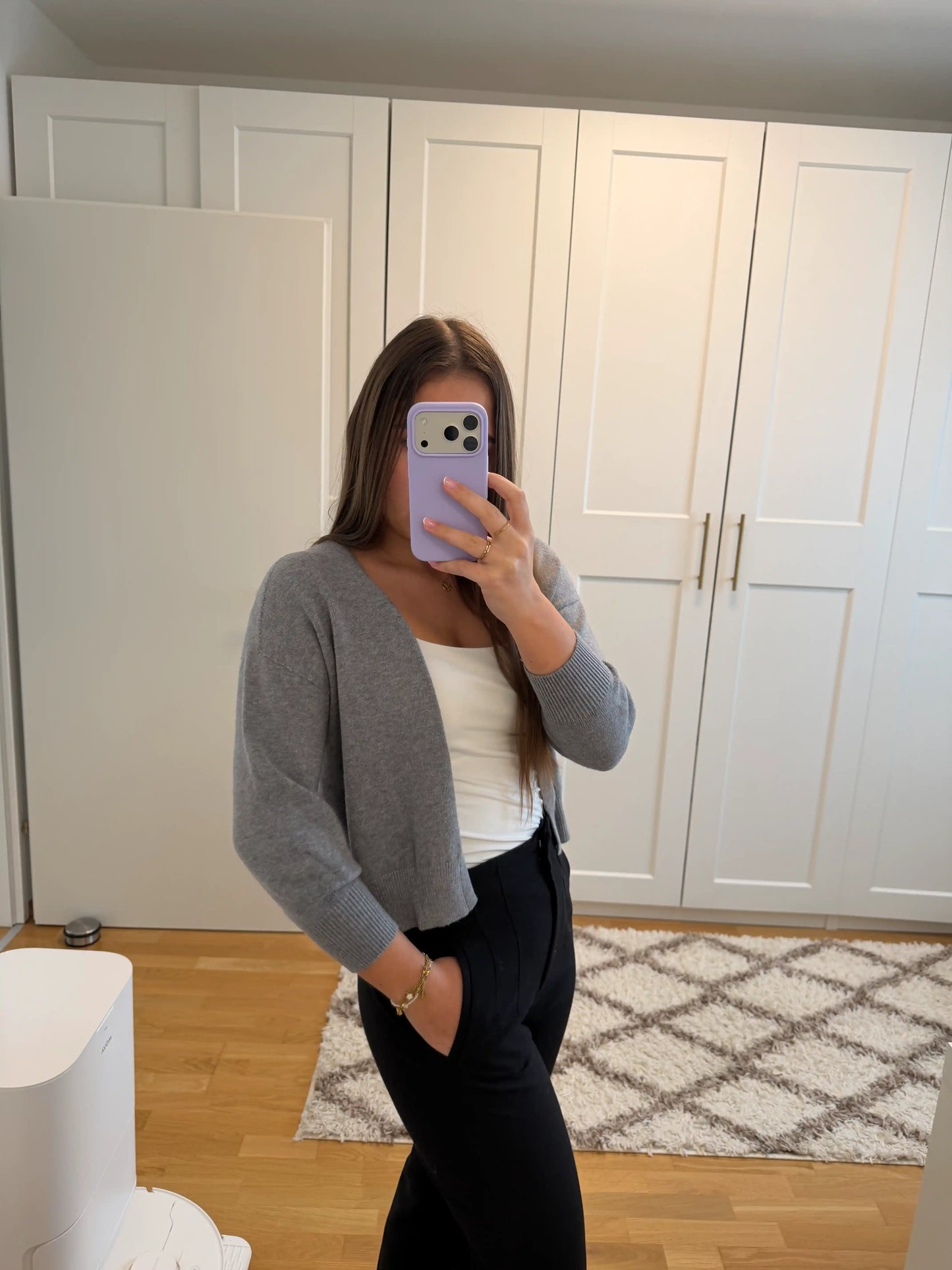 Cardigan "Cropped" Grau