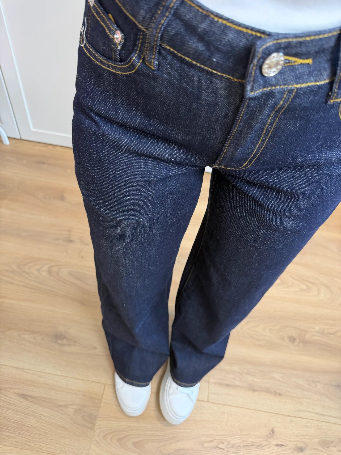 Wide-Leg-Jeans I