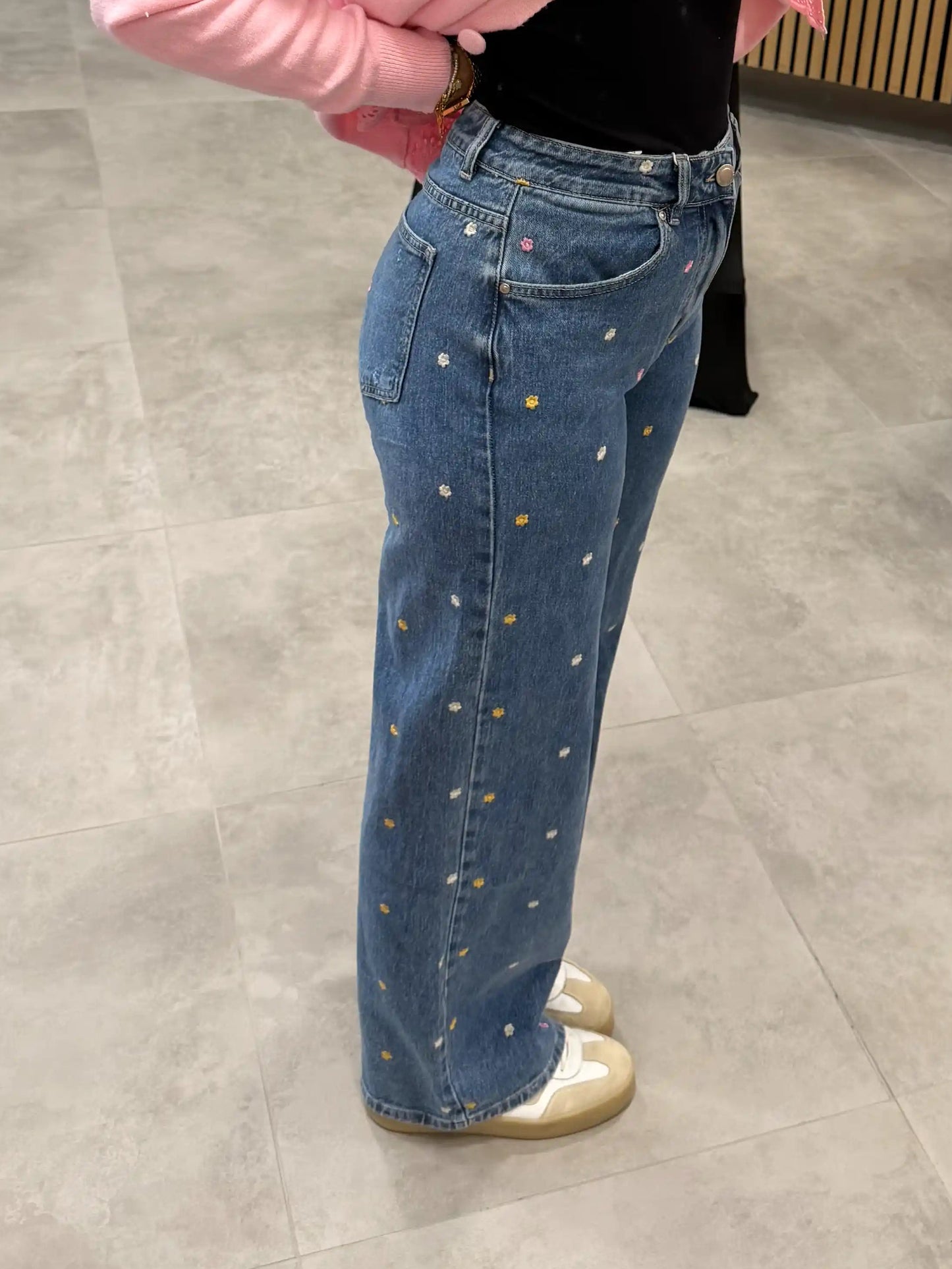 Straight Leg Jeans "Flower"
