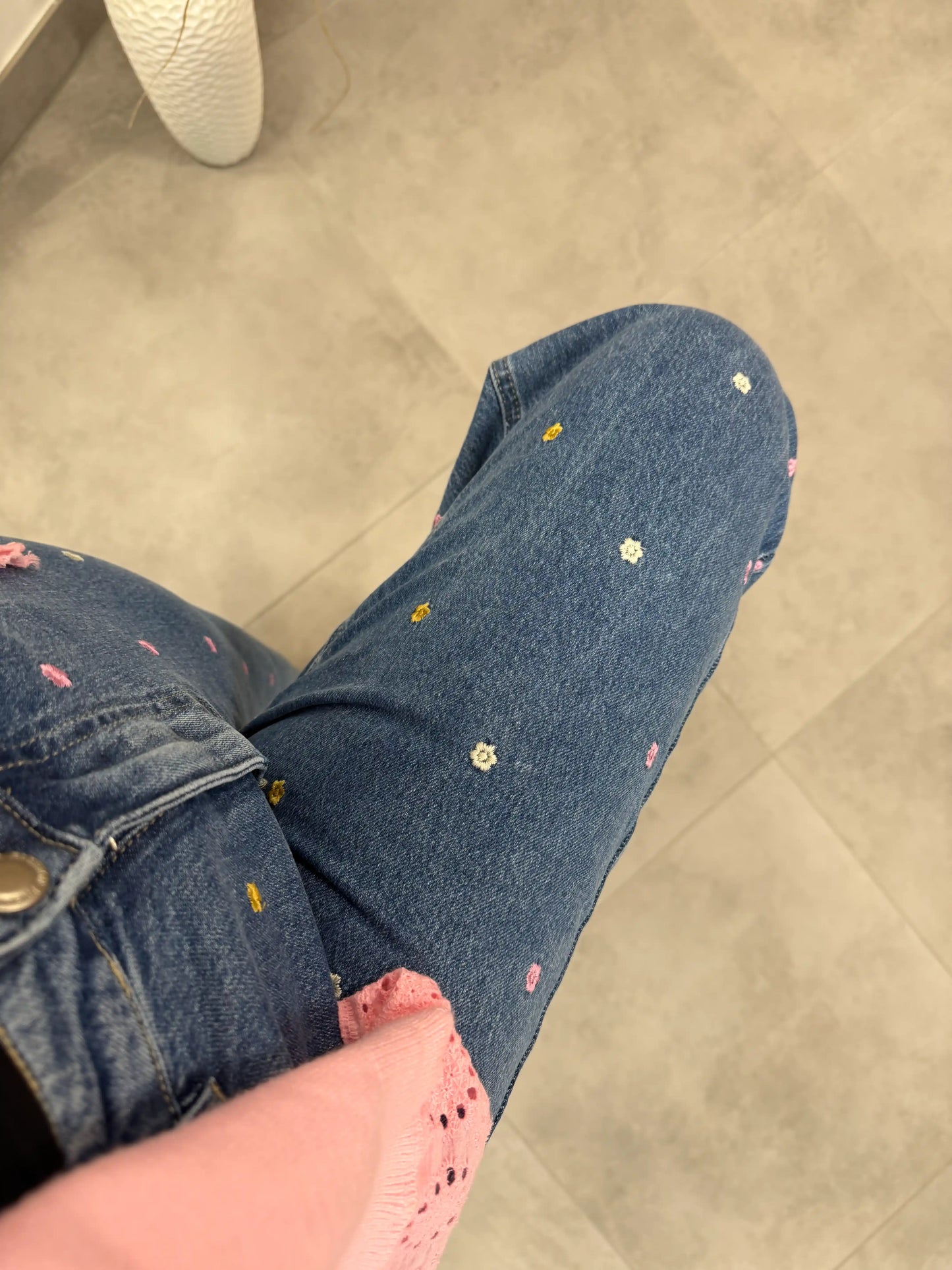 Straight Leg Jeans "Flower"