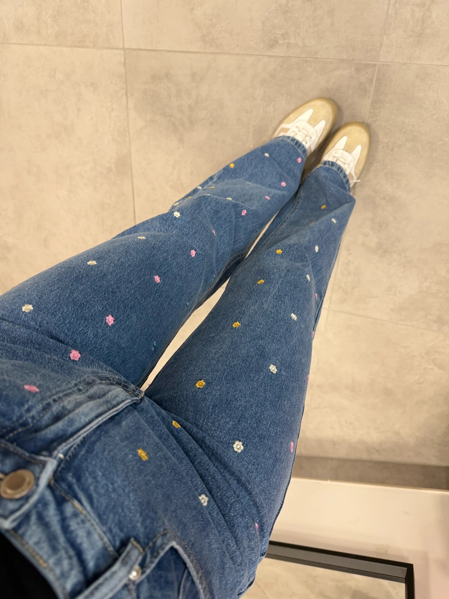 Straight Leg Jeans "Flower"