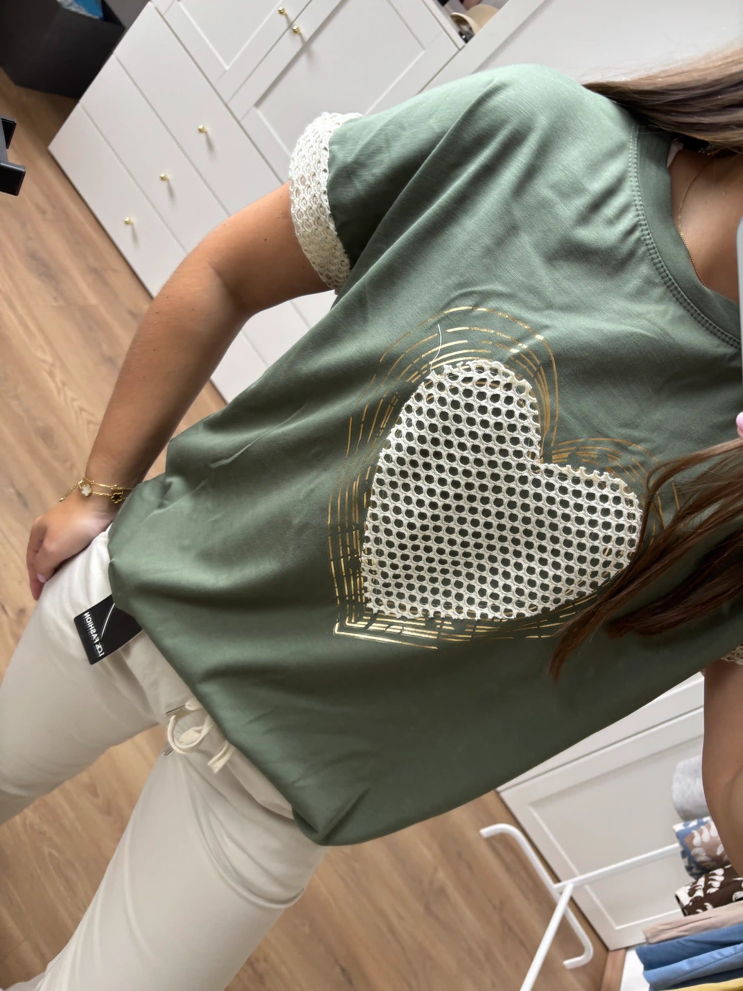 Shirt "Gitterherz" Olivegrün