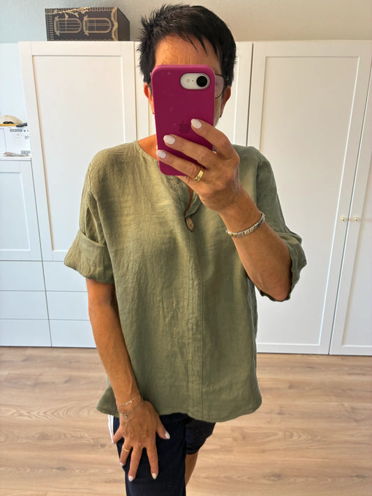 Leinenbluse "Holzknopf" Olive