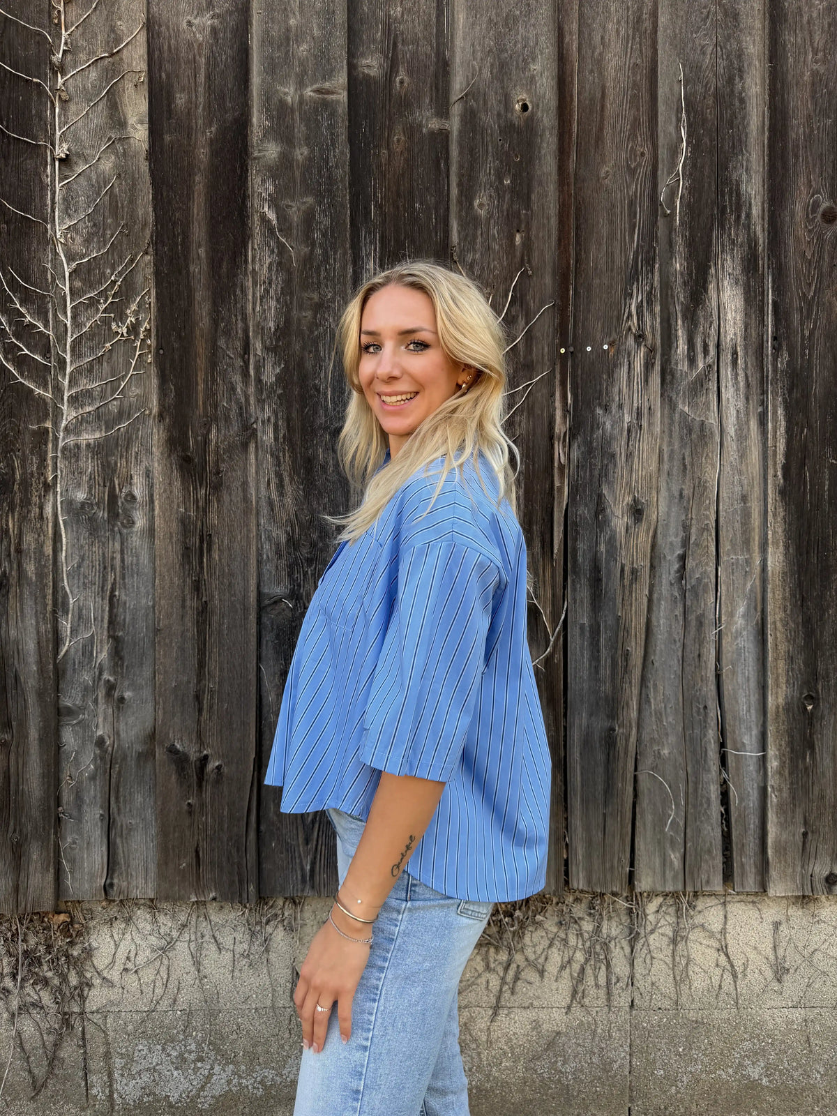Crop-Bluse "Pinstripe" Blau