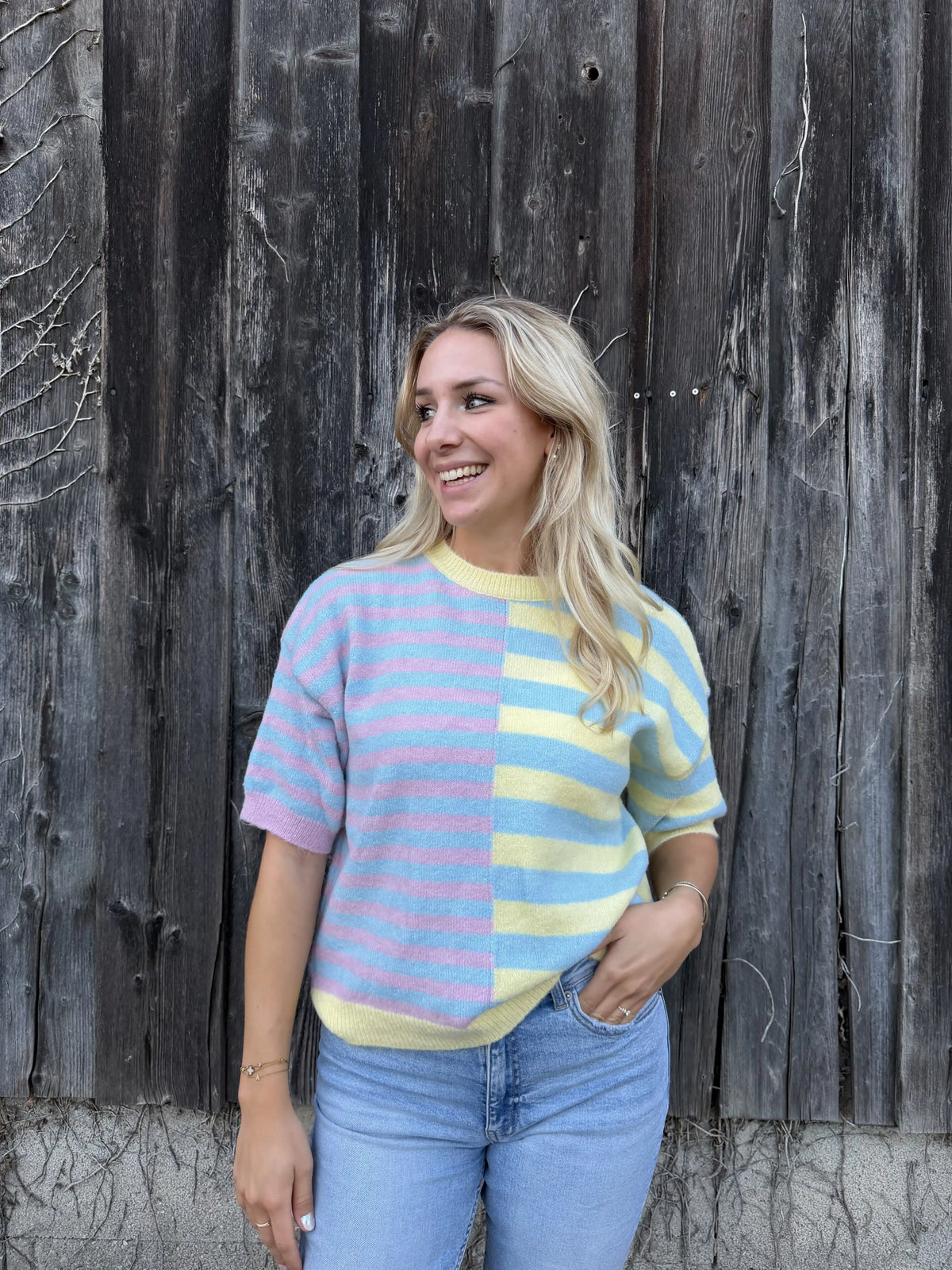Pullover "Split Stripe" Pastellgelb