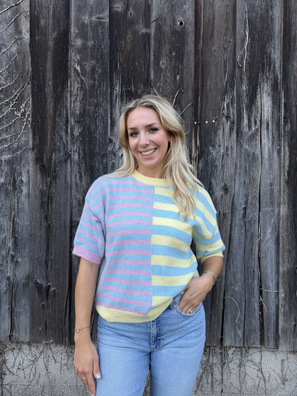 Pullover "Split Stripe" Pastellgelb