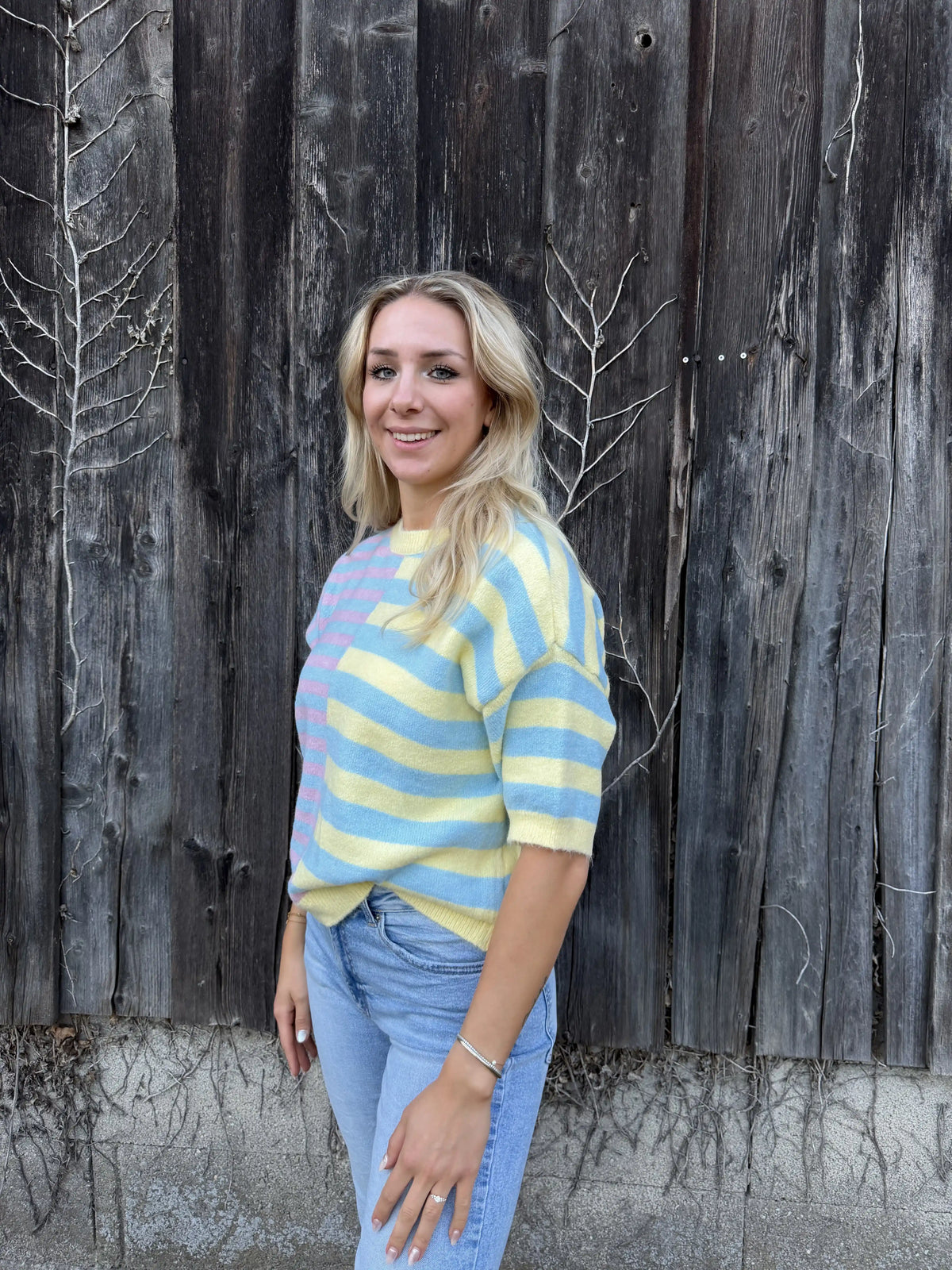 Pullover "Split Stripe" Pastellgelb