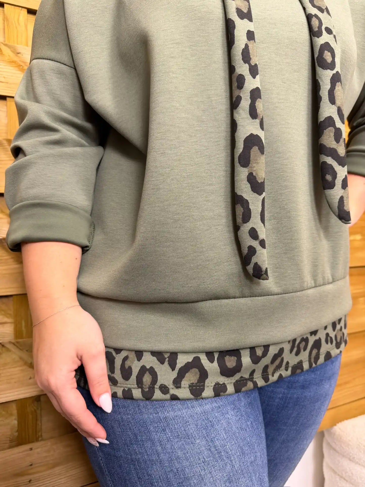 Hoodie "Leolove" Olivegrün