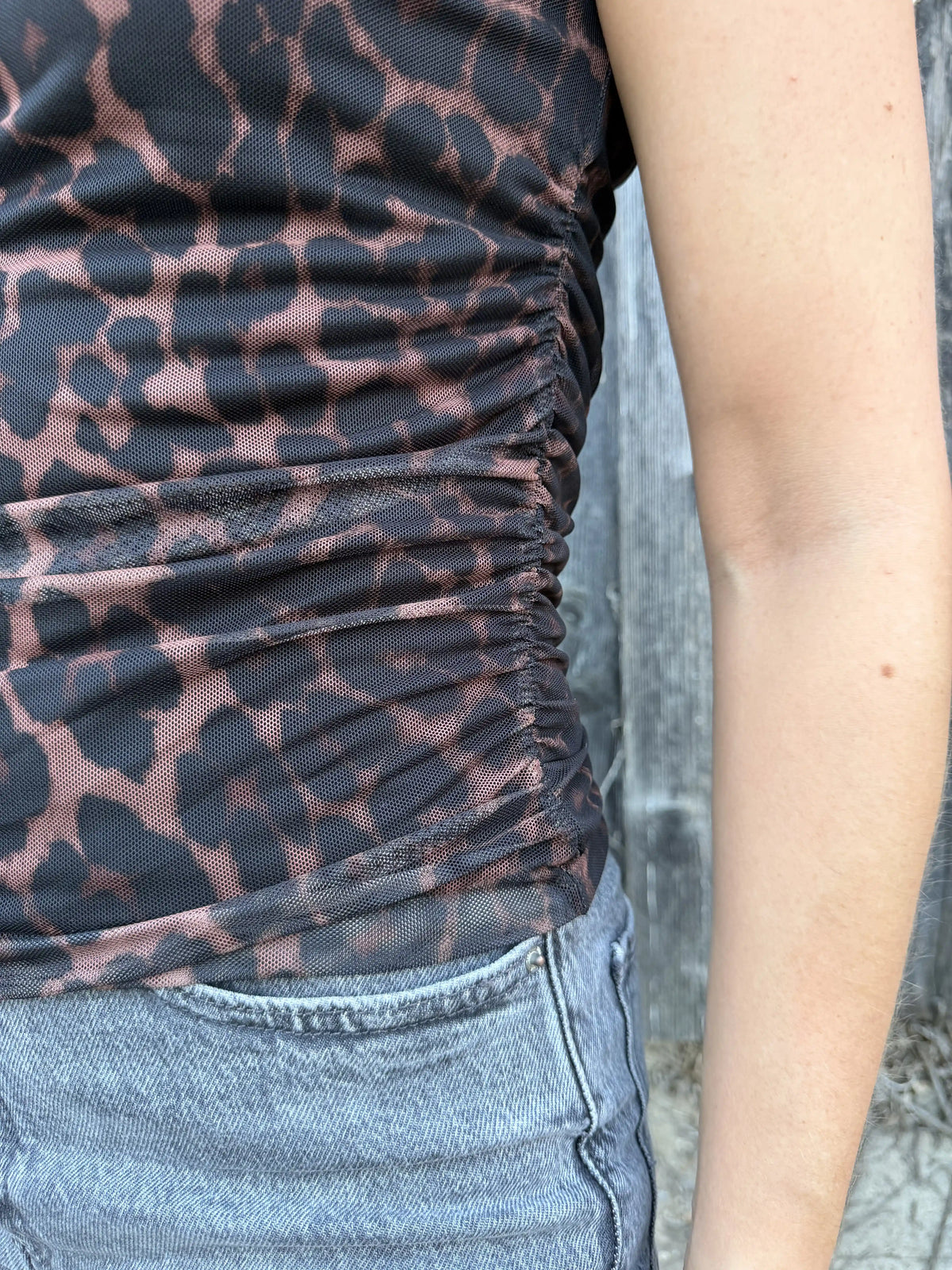 Top "Leodrape" Schokobraun